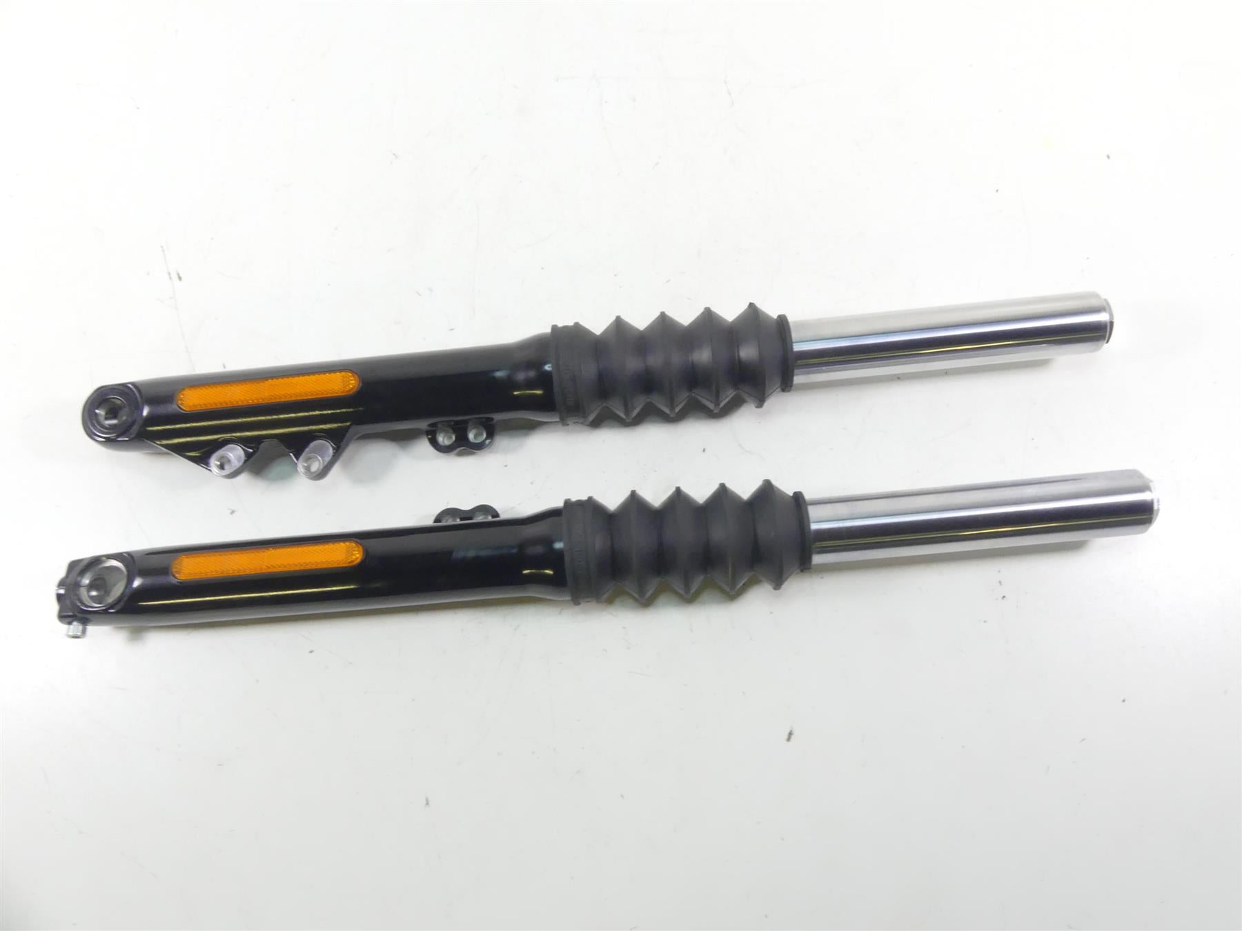 2021 Harley Softail FXBBS 114 Street Bob Straight Front Fork Legs 49mm 45400166 {{ shop.shopifyCountryName }} - Mototech271