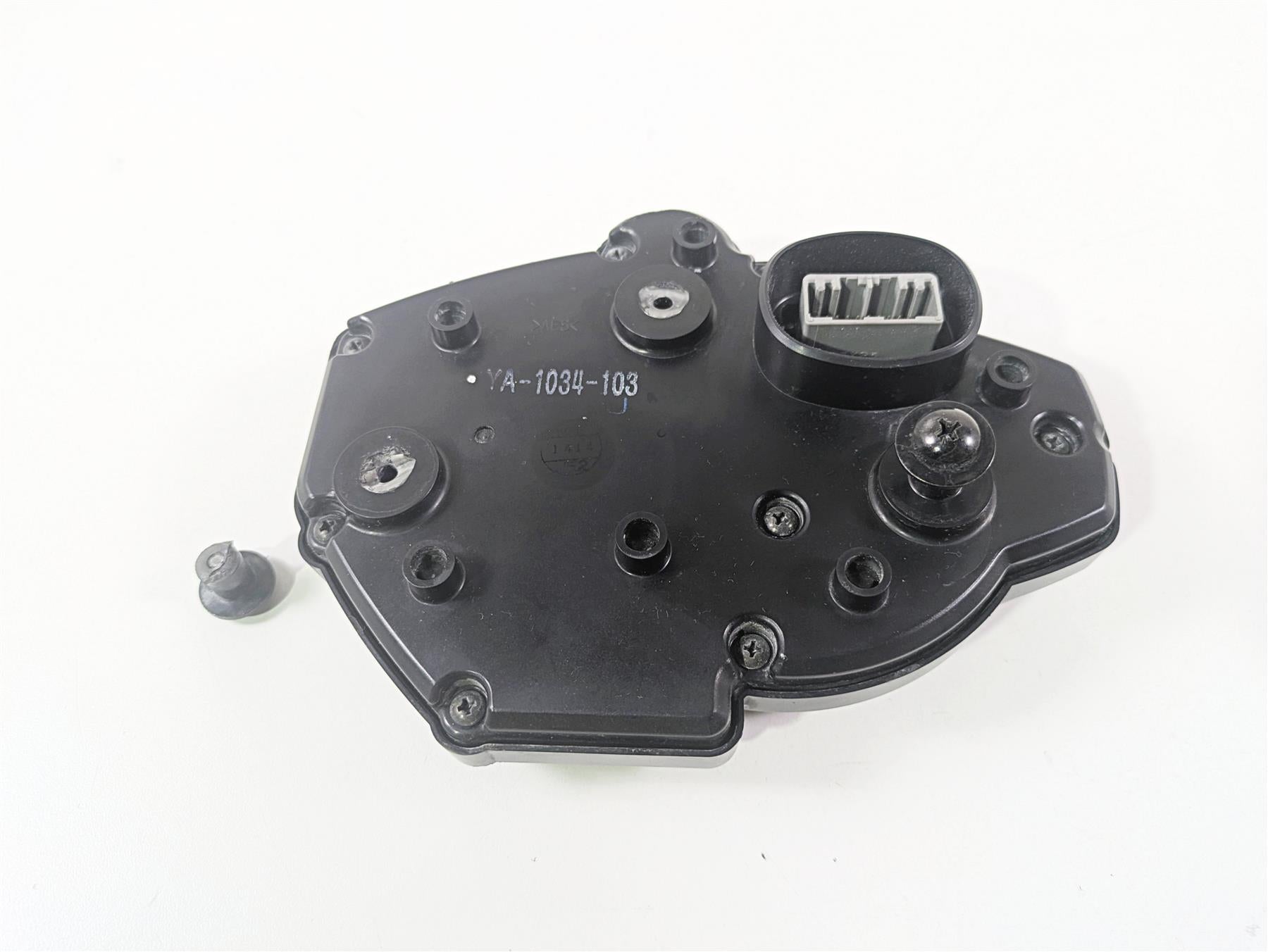 2014 Yamaha YZFR1 R1 RN22 Speedometer Gauges Instrument 20K 1KB-83500-20-00 {{ shop.shopifyCountryName }} - Mototech271