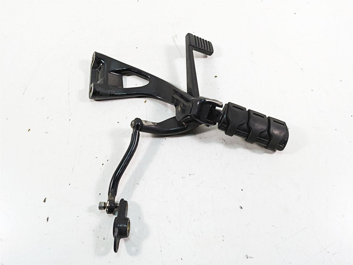 2020 Harley Softail FXBB Street Bob Right Foot Peg & Brake Pedal 50500601 {{ shop.shopifyCountryName }} - Mototech271