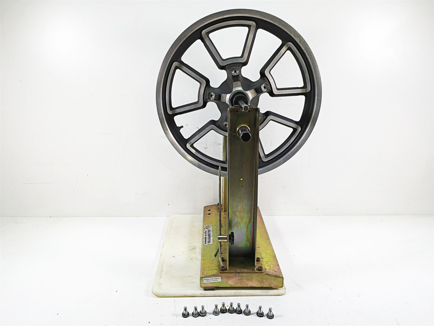 2015 Harley FXDL Dyna Low Rider Straight 19x2.5 Cast Front Wheel Rim 43300280 {{ shop.shopifyCountryName }} - Mototech271