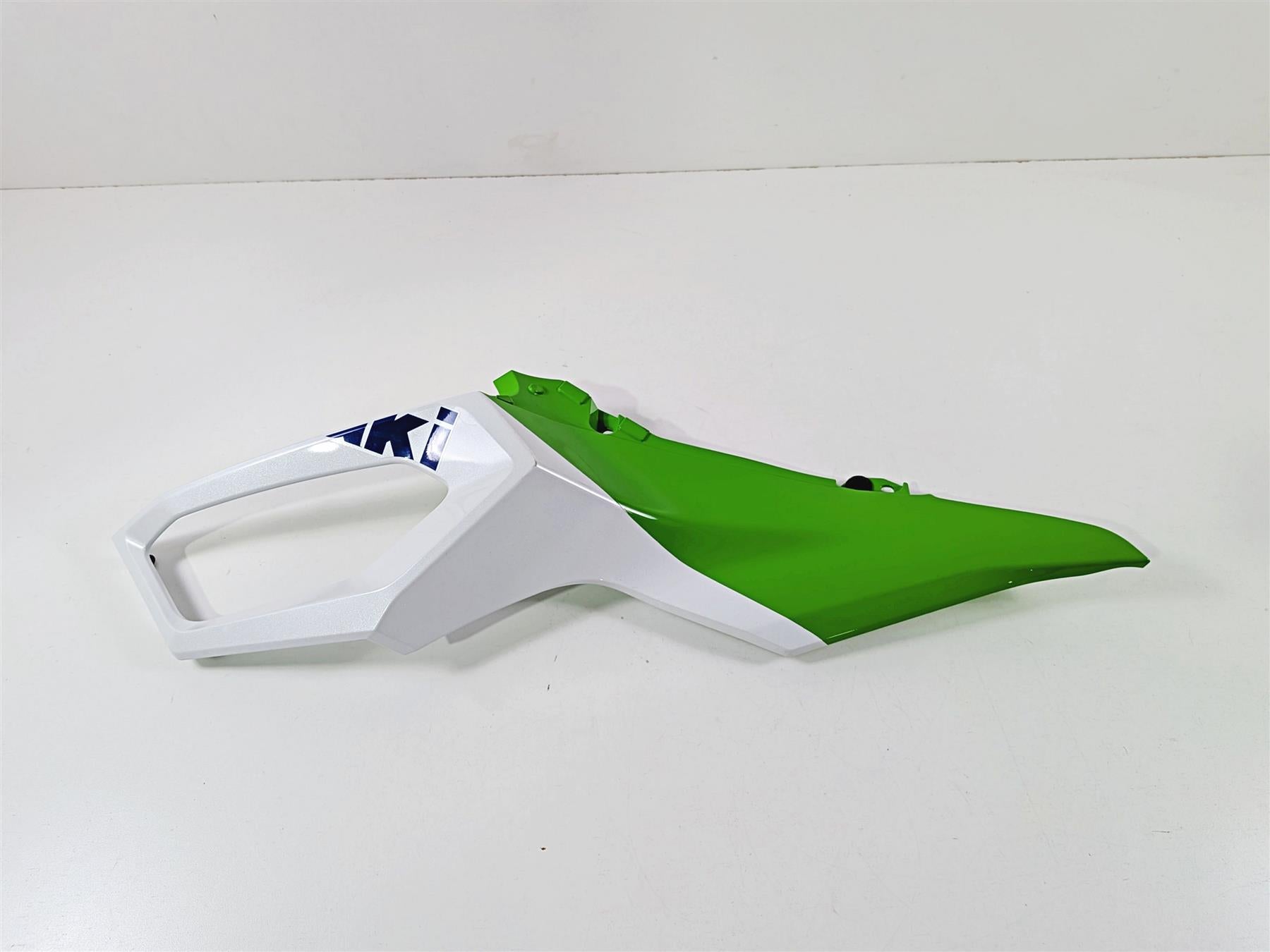 2024 Kawasaki EX500 Ninja 40th An. Left Mid Side Cover Fairing Cowl 55028-0884 {{ shop.shopifyCountryName }} - Mototech271