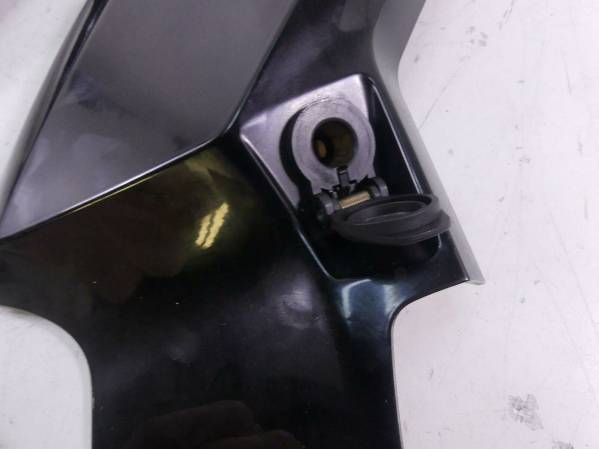 2018 BMW K1600 Bagger Between Leg Side Cover Faring Cowl Set 8557353 {{ shop.shopifyCountryName }} - Mototech271
