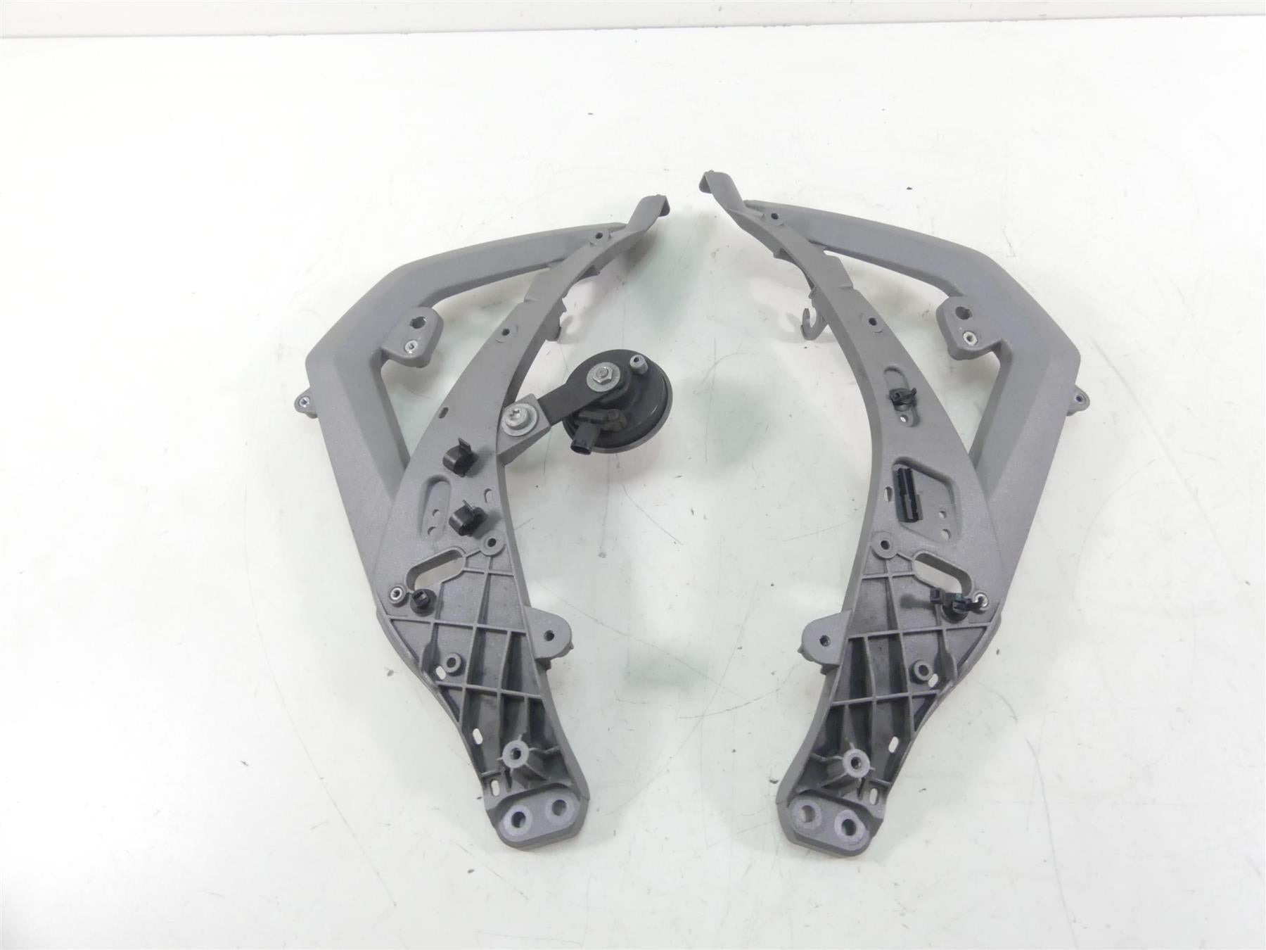 2017 BMW R1200GS GSW K50 Front Side Sub Frame Mount Bracket Carriers 46639480892 {{ shop.shopifyCountryName }} - Mototech271