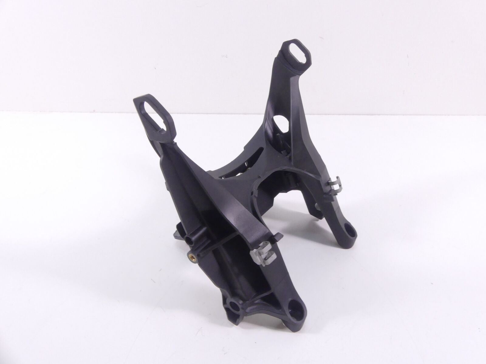 2008 BMW R1200R K27 Front Cover Fairing Cowl Stay Bracket 46637697215 {{ shop.shopifyCountryName }} - Mototech271