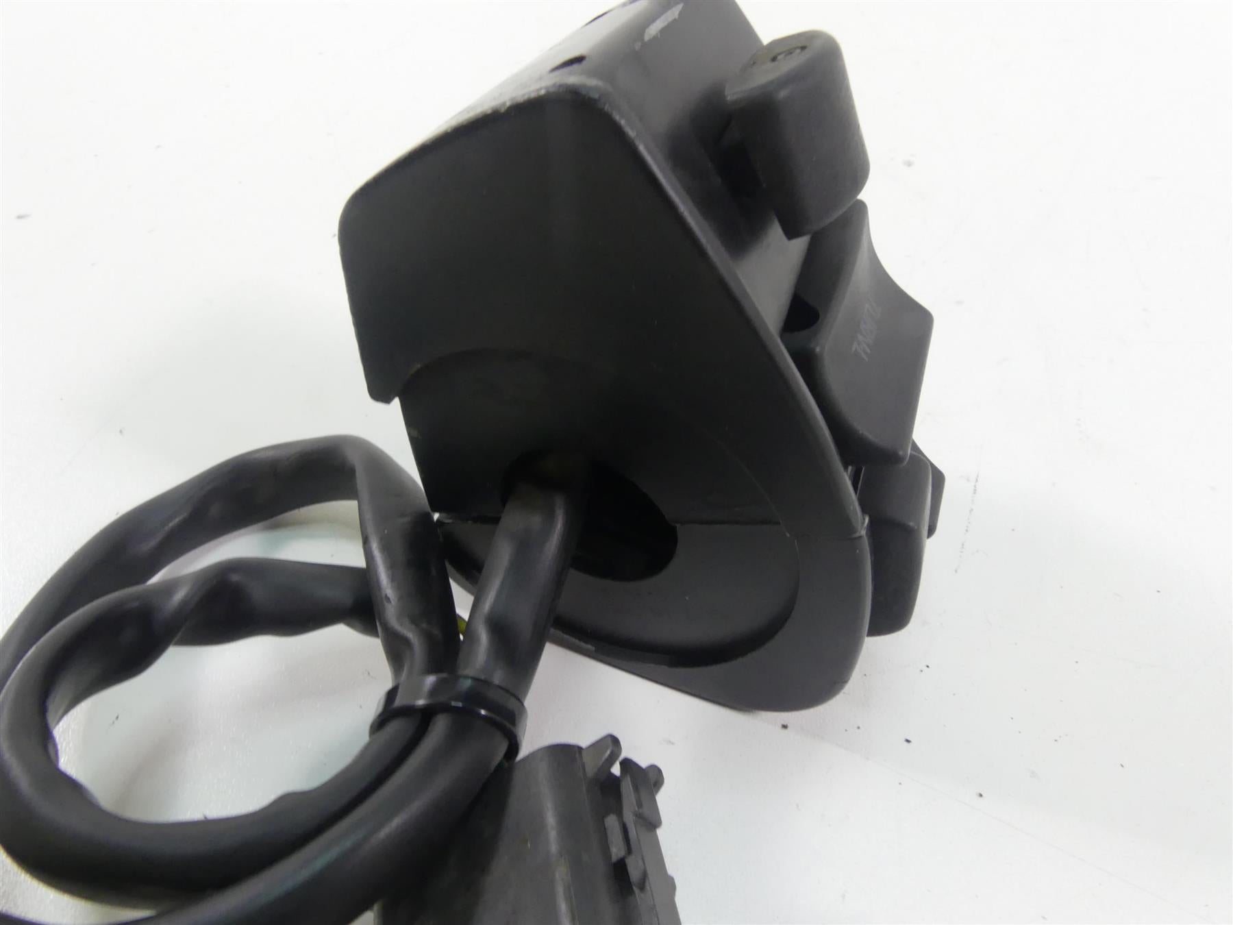 1995 Harley Touring FLHTCU Electra Glide Left Hand Light Control Switch 71597-92 {{ shop.shopifyCountryName }} - Mototech271