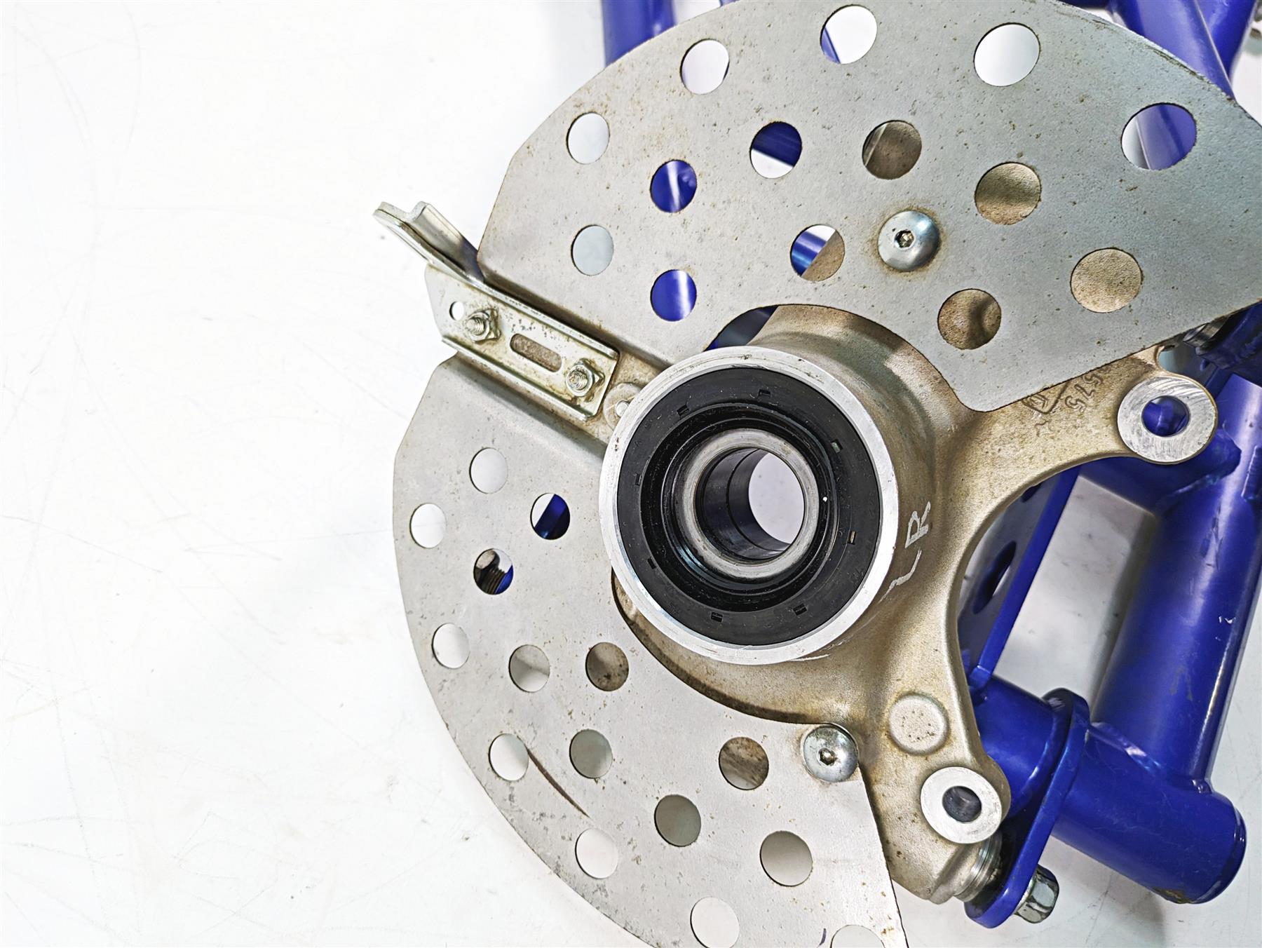 2018 Yamaha YXZ1000R EPS SS Left Rear Trailing Arm Hub 2HC-F2106-50-00 {{ shop.shopifyCountryName }} - Mototech271