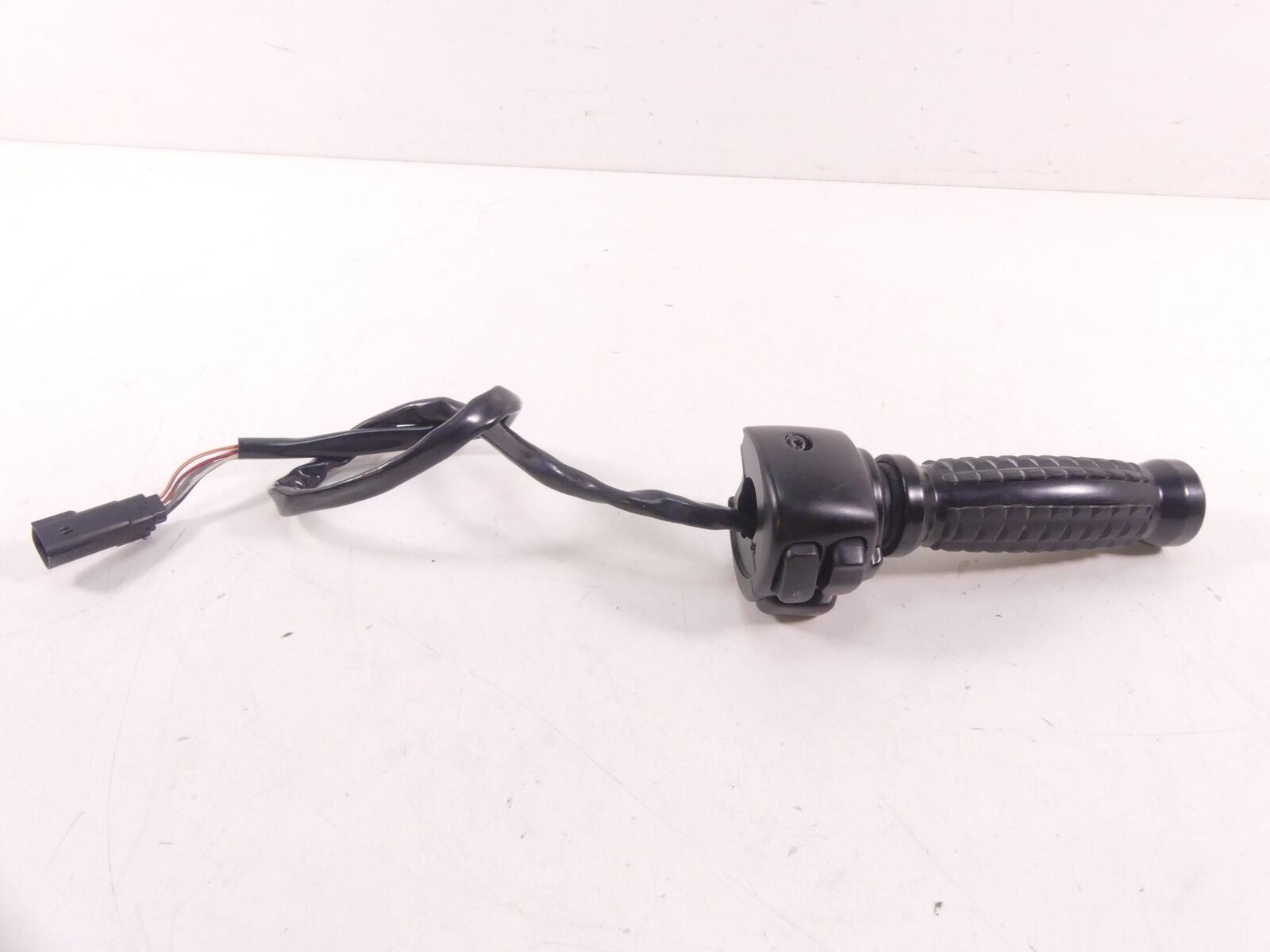 2009 Harley XR1200 X Sportster Right Control Switch Start Kill Throttle 71684-06 {{ shop.shopifyCountryName }} - Mototech271