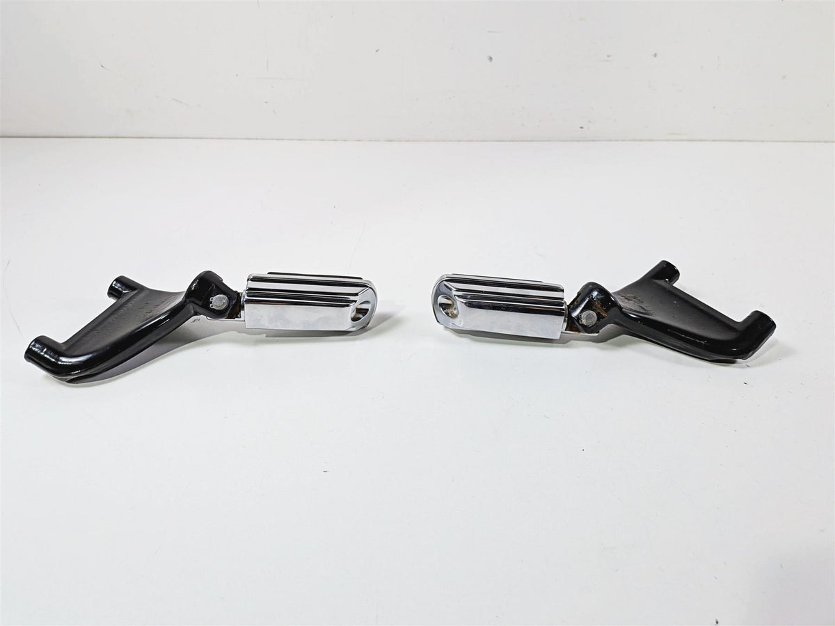 2006 Harley Sportster XL883 Low Passenger Foot Peg Set Chrome 49314-04 49315-04 {{ shop.shopifyCountryName }} - Mototech271