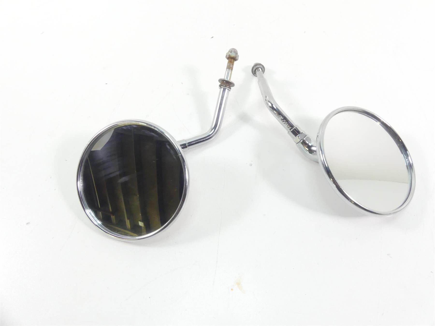 2002 Triumph Bonneville America Round Rear View Mirror Set T2066682 {{ shop.shopifyCountryName }} - Mototech271