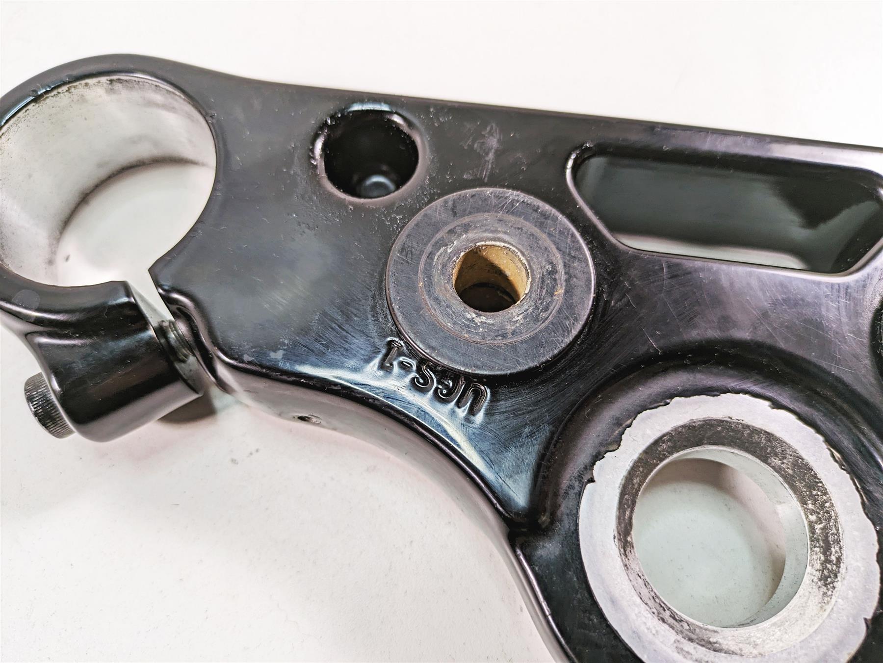 2009 Harley FXDF Dyna Fat Bob Upper Triple Tree Steering Clamp 49mm 47661-08 {{ shop.shopifyCountryName }} - Mototech271