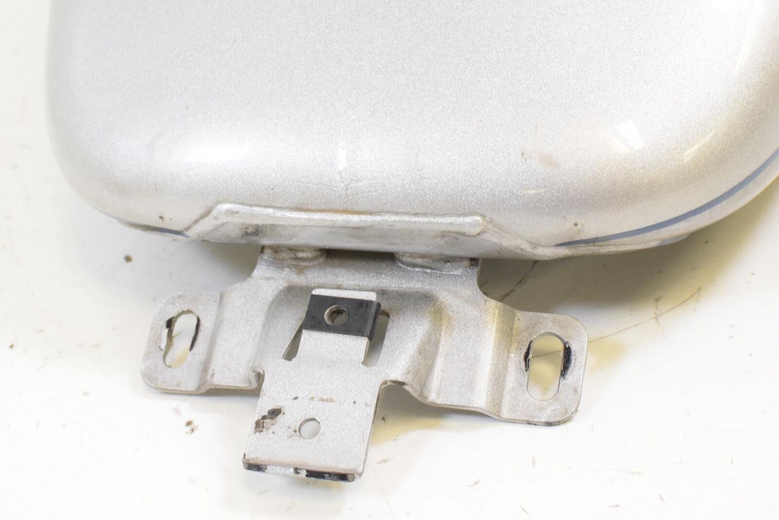 09 Harley FLHTCUSE4 CVO Electra Glide Fuel Gas Petrol Tank DENTS 61386-09CZA {{ shop.shopifyCountryName }} - Mototech271
