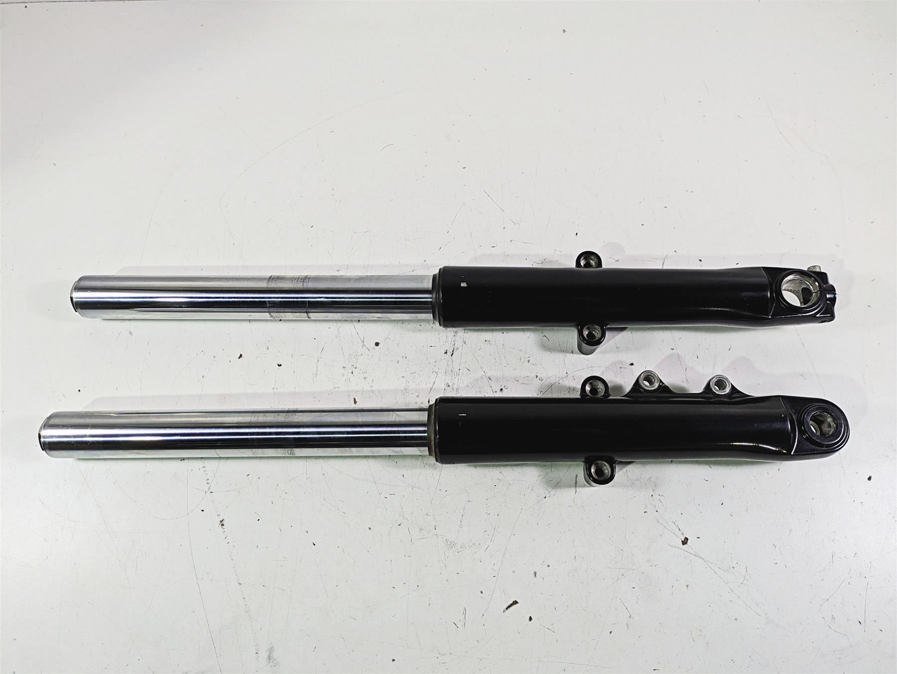 2021 Harley Softail FLSL Slim Straight Front Fork Legs 49Mm 45400190 45400189 {{ shop.shopifyCountryName }} - Mototech271