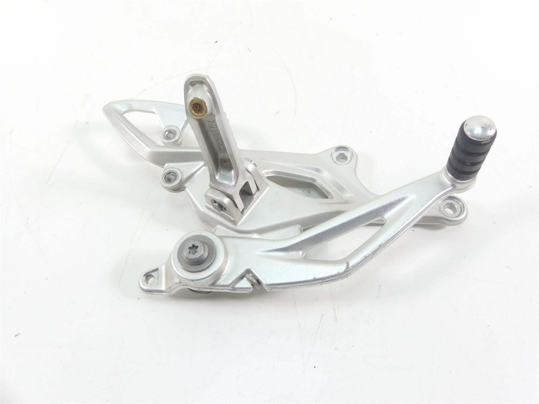 2017 BMW RnineT Racer K32 Right Front Footpeg Foot Peg & Brake Pedal 46718558798