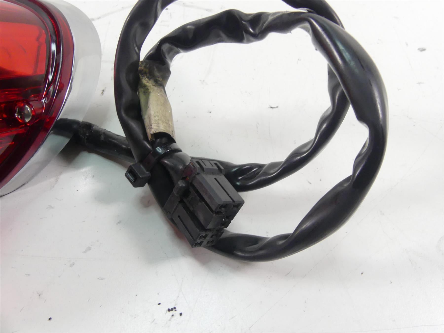 2005 Harley Touring CVO FLHTC SE Electra Glide Led Taillight & Wiring 68184-03A {{ shop.shopifyCountryName }} - Mototech271