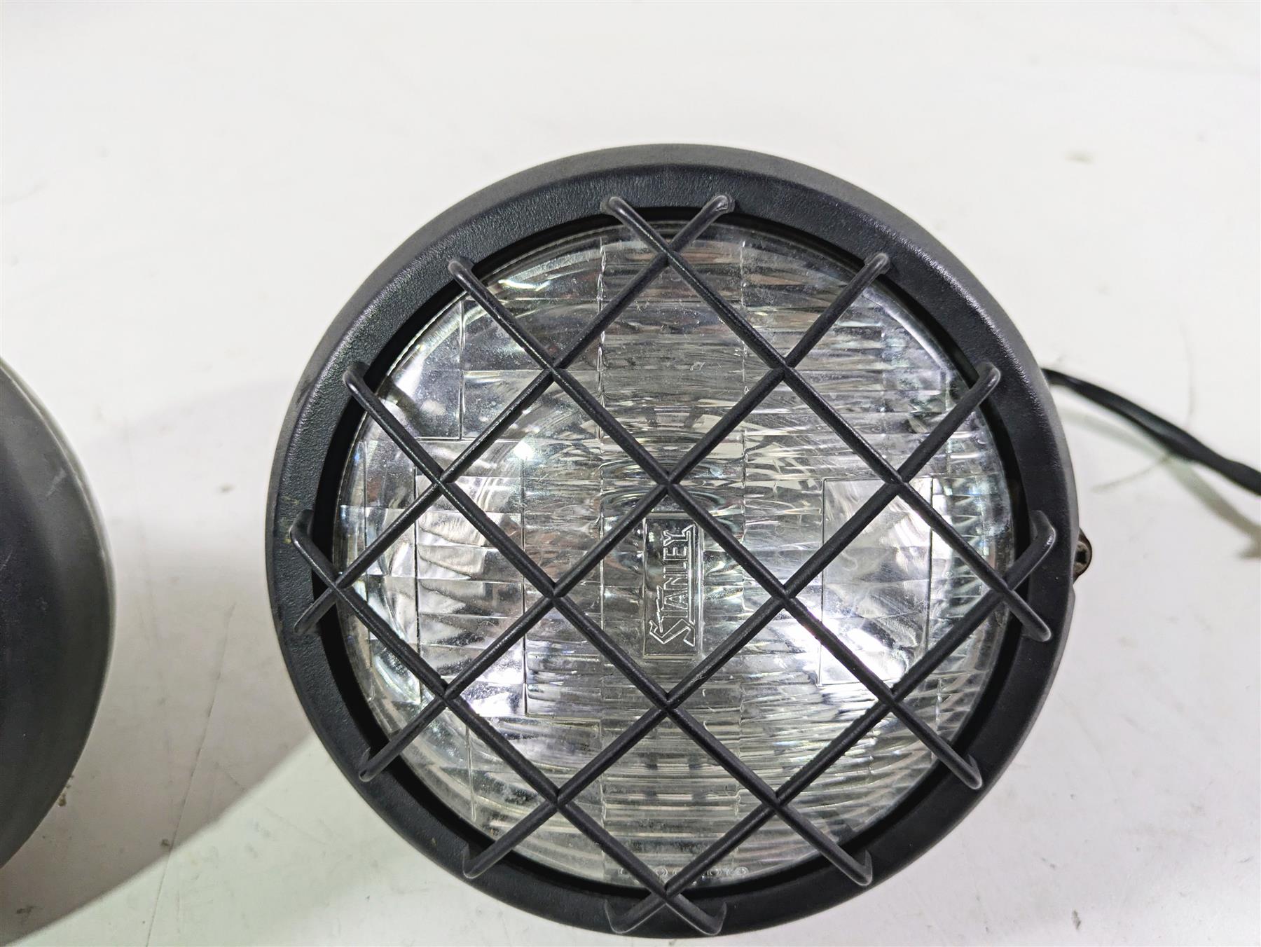 2001 Yamaha Banshee YFZ350 Headlight Lamp Lens -Read 2GU-84330-70-00 {{ shop.shopifyCountryName }} - Mototech271