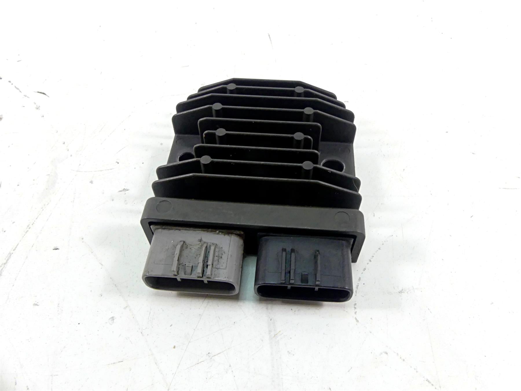 2016 BMW R1200GS Adv K51 Rectifier Voltage Regulator FH020AA 12318523367 {{ shop.shopifyCountryName }} - Mototech271