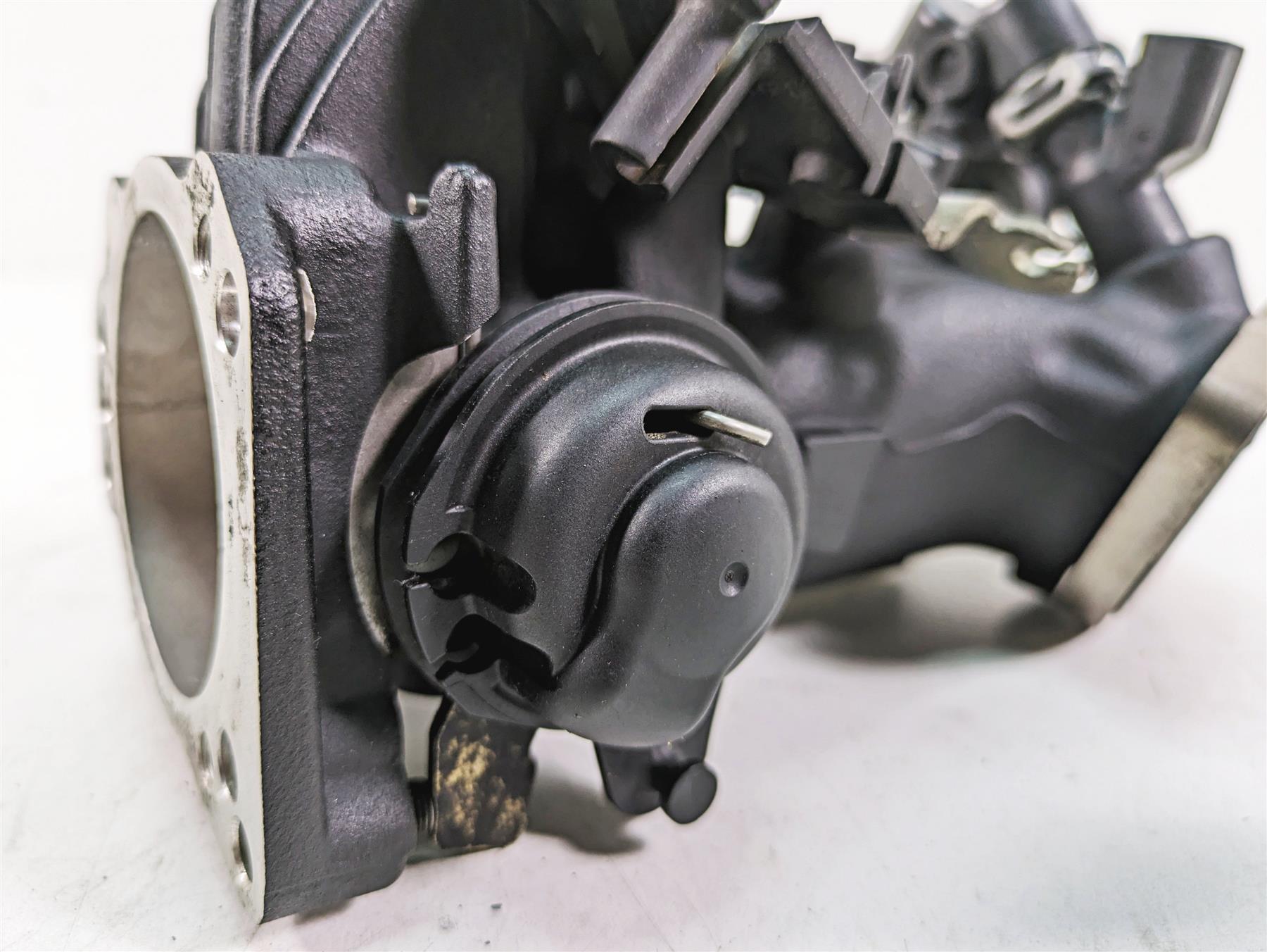 2009 Harley Softail FLSTSB Cross Bones Throttle Body Fuel Injection 27708-06 {{ shop.shopifyCountryName }} - Mototech271
