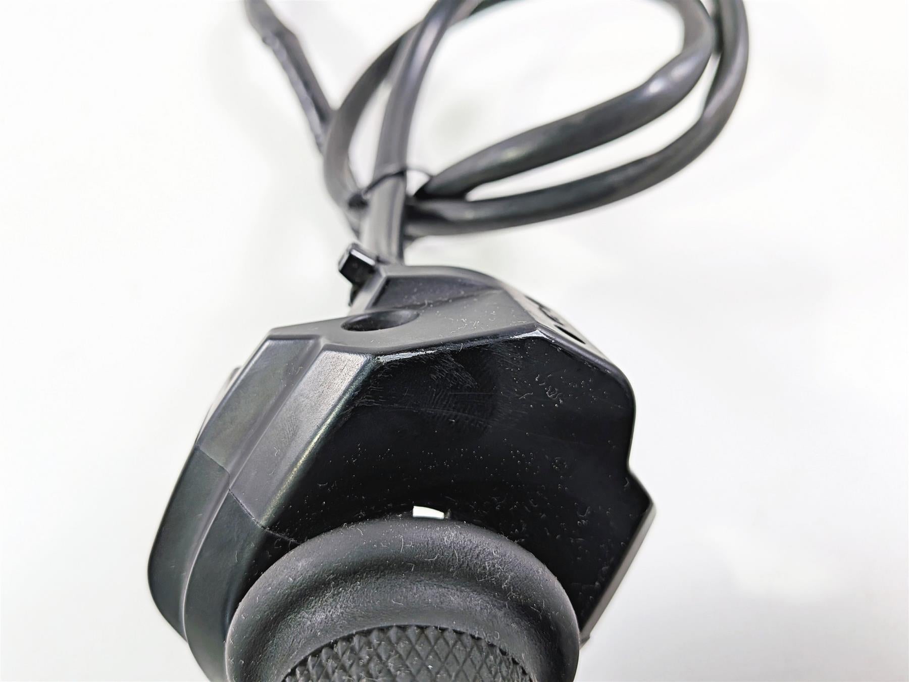 2019 Triumph Speed Triple RS 1050 Ride By Wire Throttle Grip Sensor T2042226 {{ shop.shopifyCountryName }} - Mototech271