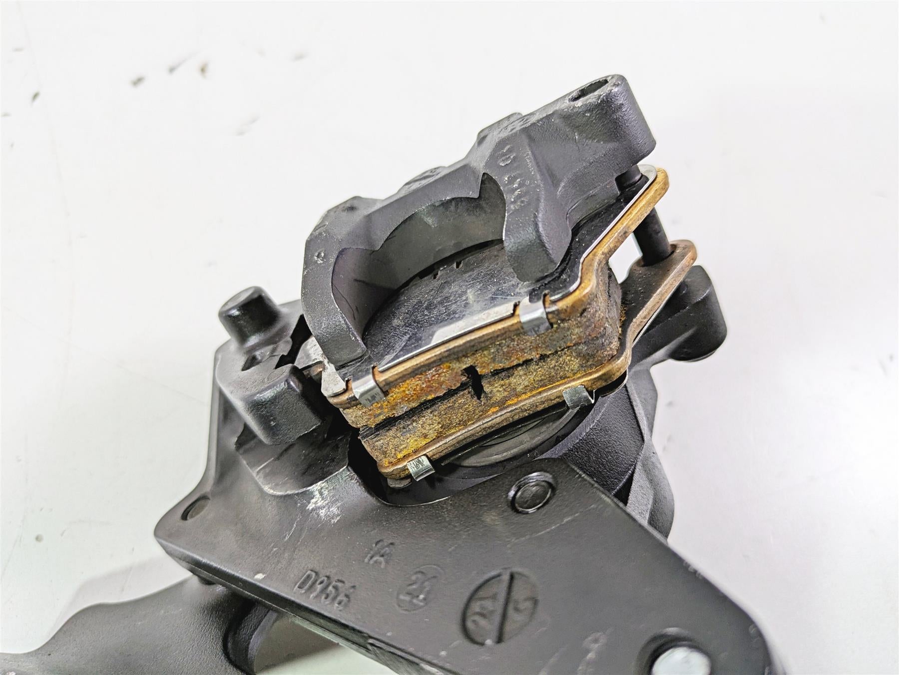 2022 Harley RA1250 S Pan America Rear Brake Caliper Brembo 41300234 {{ shop.shopifyCountryName }} - Mototech271