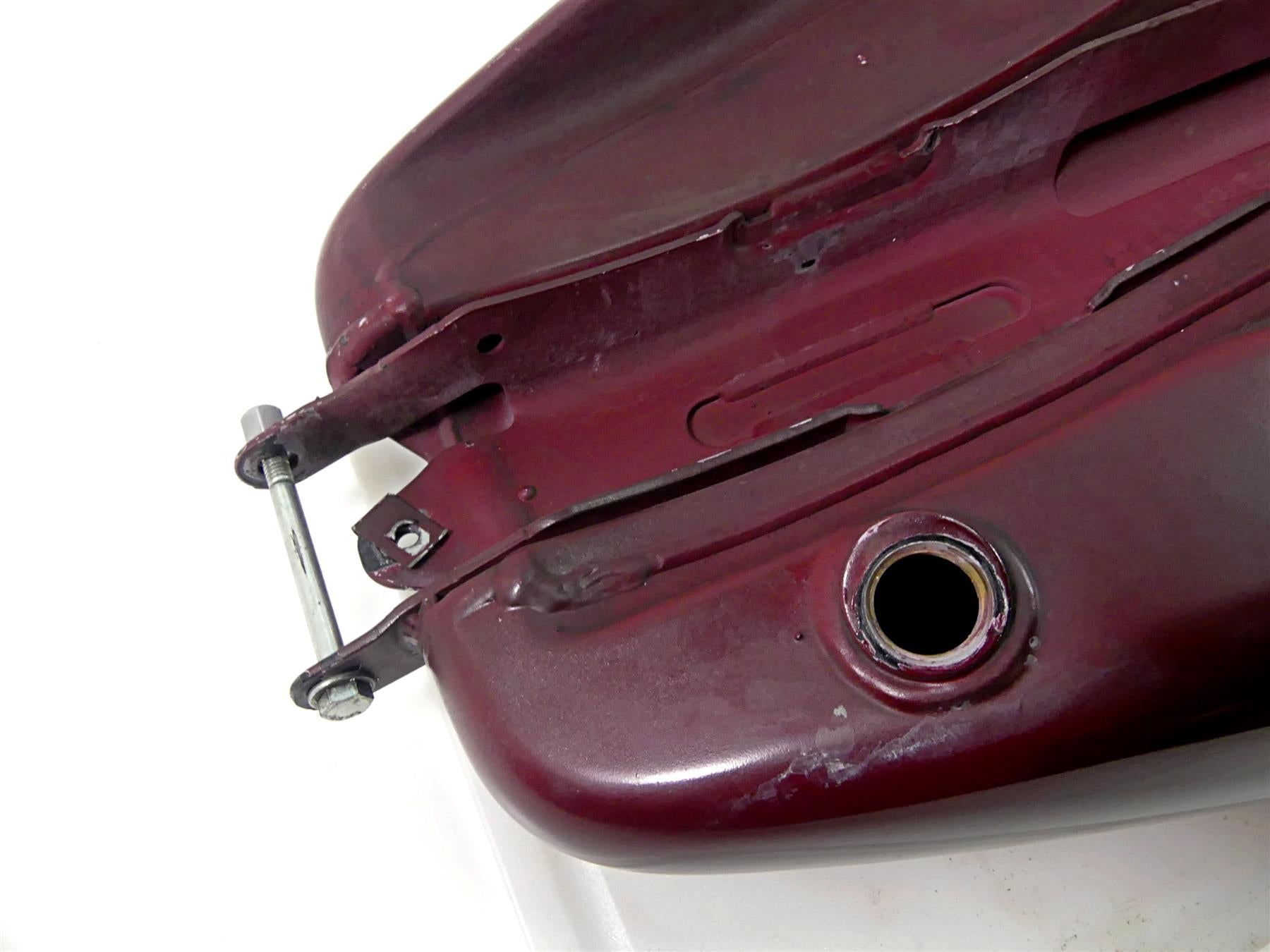 2017 Harley Dyna FXDB Street Bob Fuel Gas Petrol Tank -Dented 61000707 {{ shop.shopifyCountryName }} - Mototech271