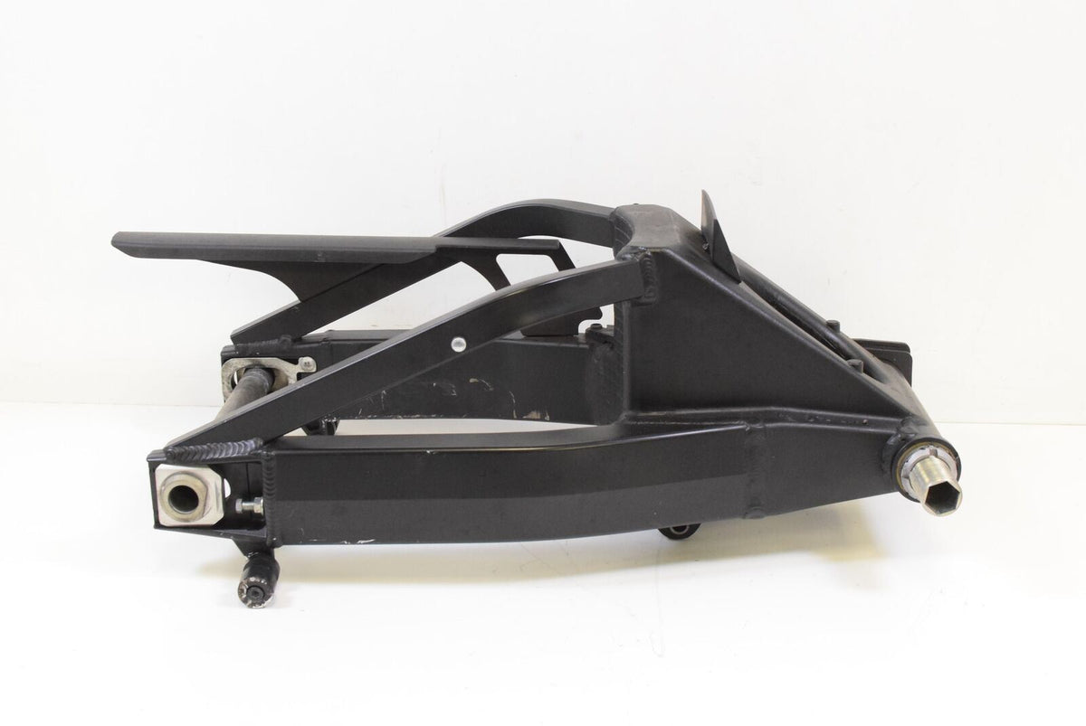 09 Suzuki GSX1300 R Hayabusa Rear STRAIGHT Suspension Swingarm 61000-24F40 {{ shop.shopifyCountryName }} - Mototech271