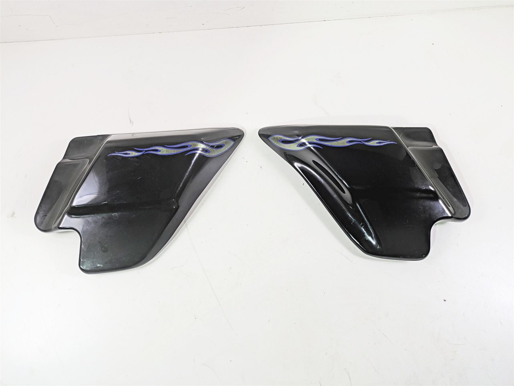 2007 Harley Touring FLHRSE CVO Road King Side Covers Fairings Black Ice 66048-97 {{ shop.shopifyCountryName }} - Mototech271