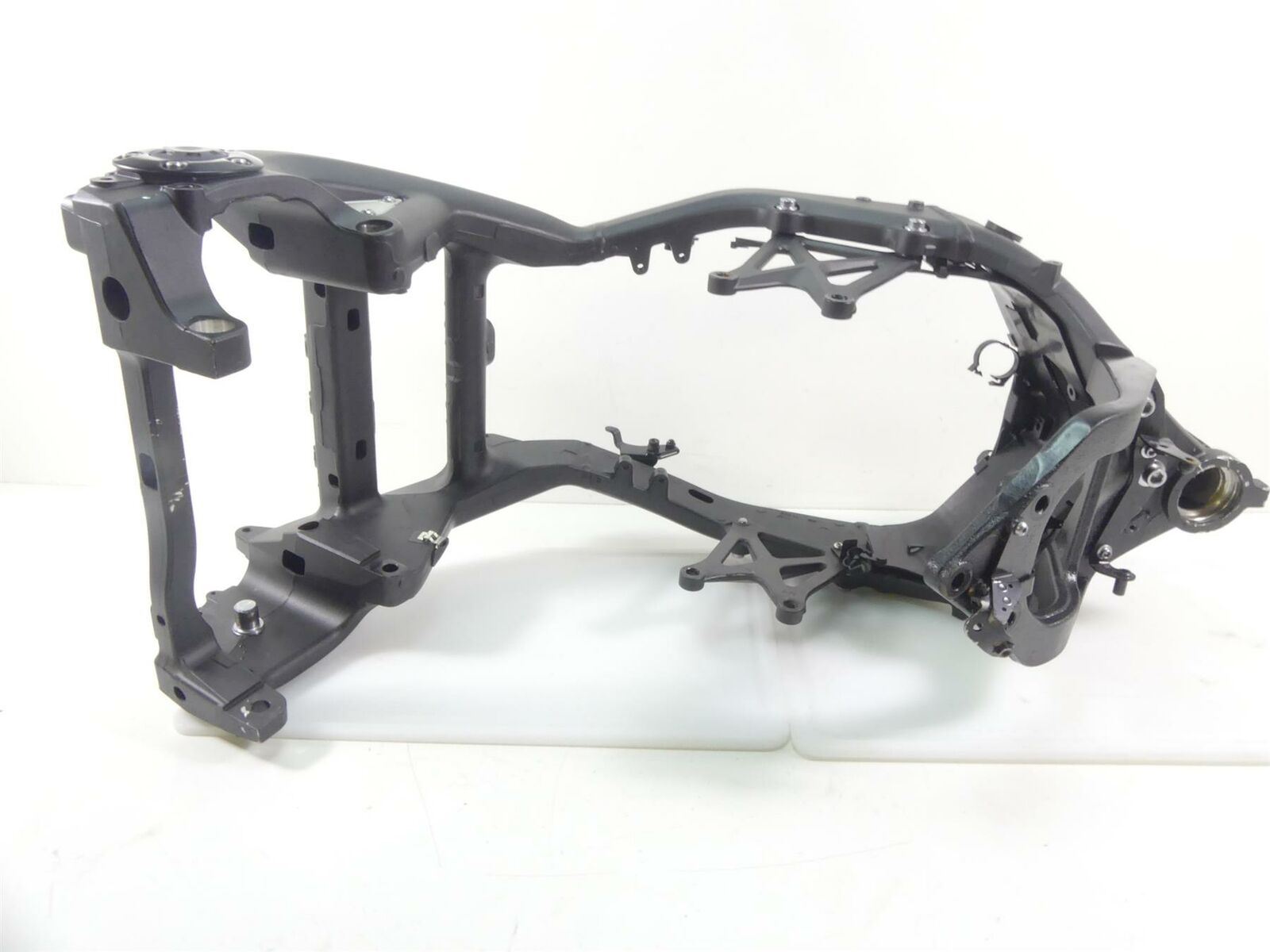 2020 Yamaha VMX17 1700 Straight Main Frame Chassis - Slvg - Read 2S3-21110-00-00 {{ shop.shopifyCountryName }} - Mototech271