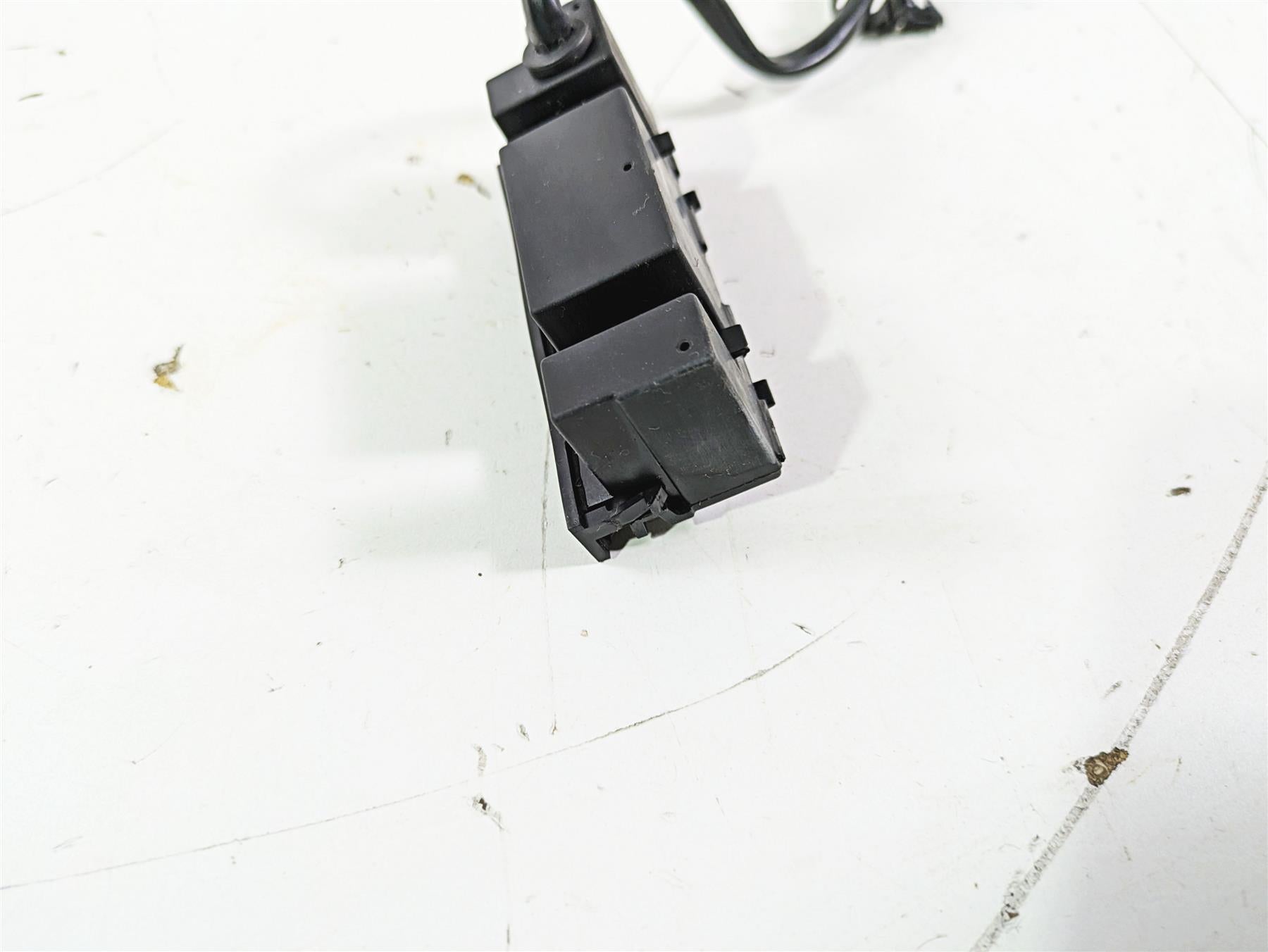 2005 Harley Softail FLSTSCI Heritage Springer Instrument Lights 68113-99C {{ shop.shopifyCountryName }} - Mototech271