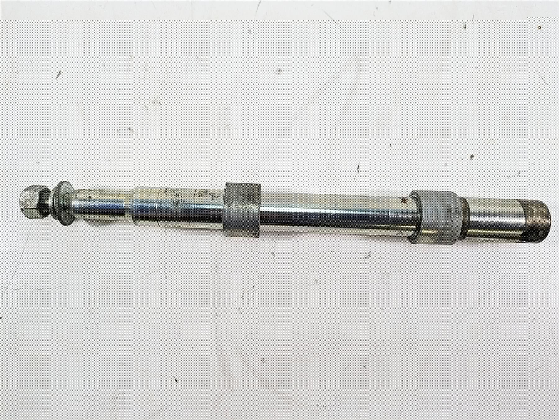2006 Harley Touring FLHTCUI Electra Glide Front Wheel Spindle Axle 43364-00 {{ shop.shopifyCountryName }} - Mototech271