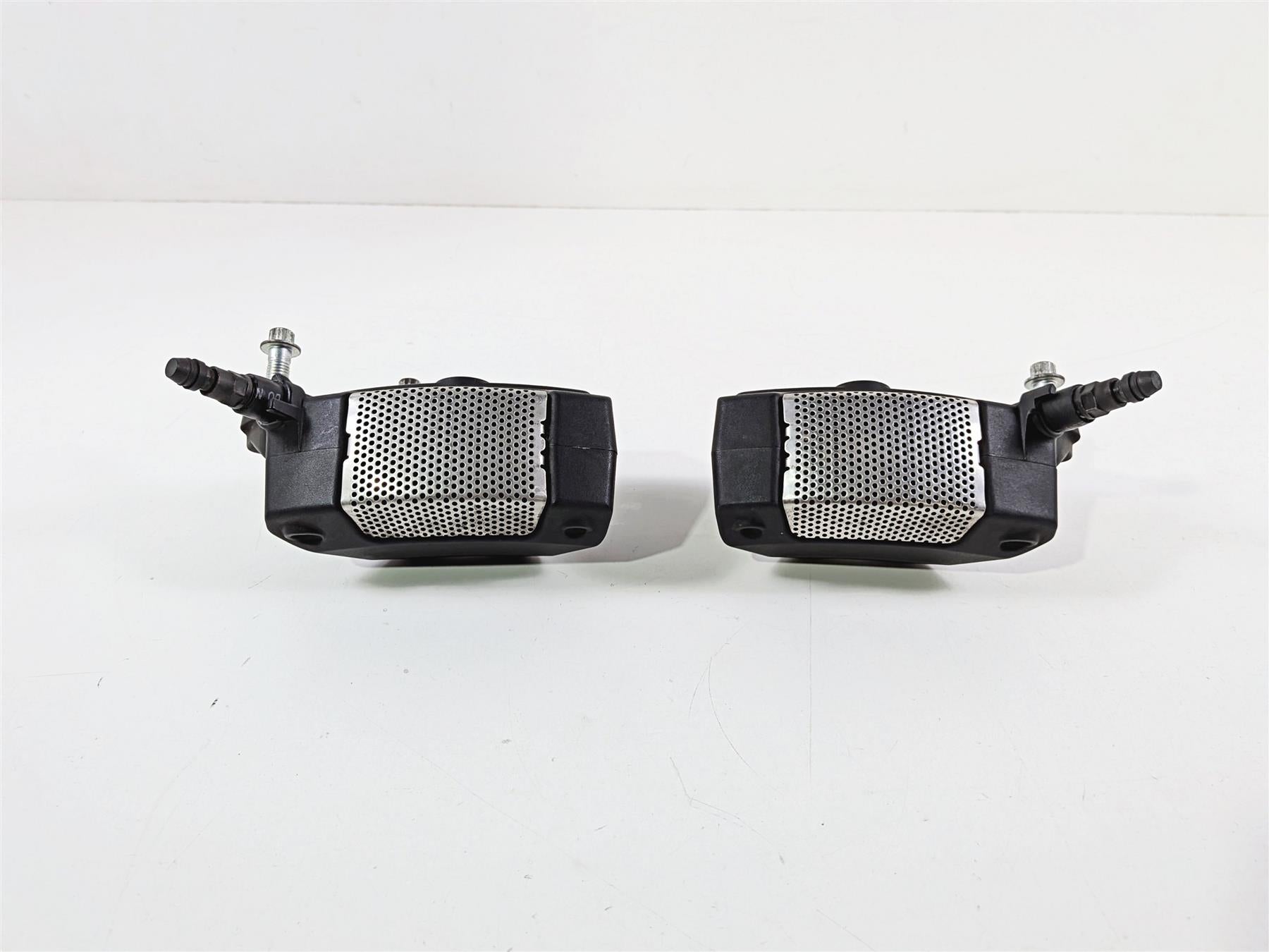 2013 Harley VRSCDX Night Rod Special Front Brake Caliper Set 44731-08 44732-08-Mototech271