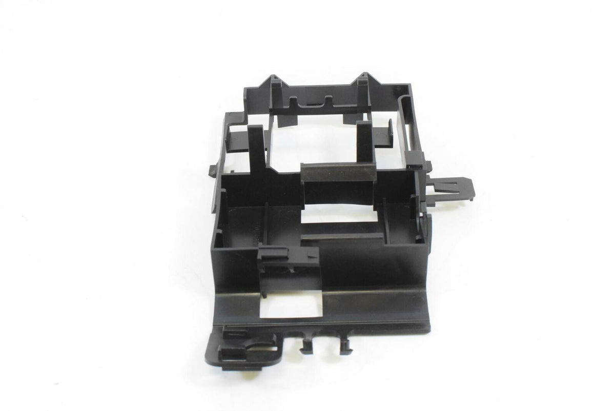2007 Harley VRSCX V-Rod All Electric Plastic Holder Carrier Set get off part {{ shop.shopifyCountryName }} - Mototech271