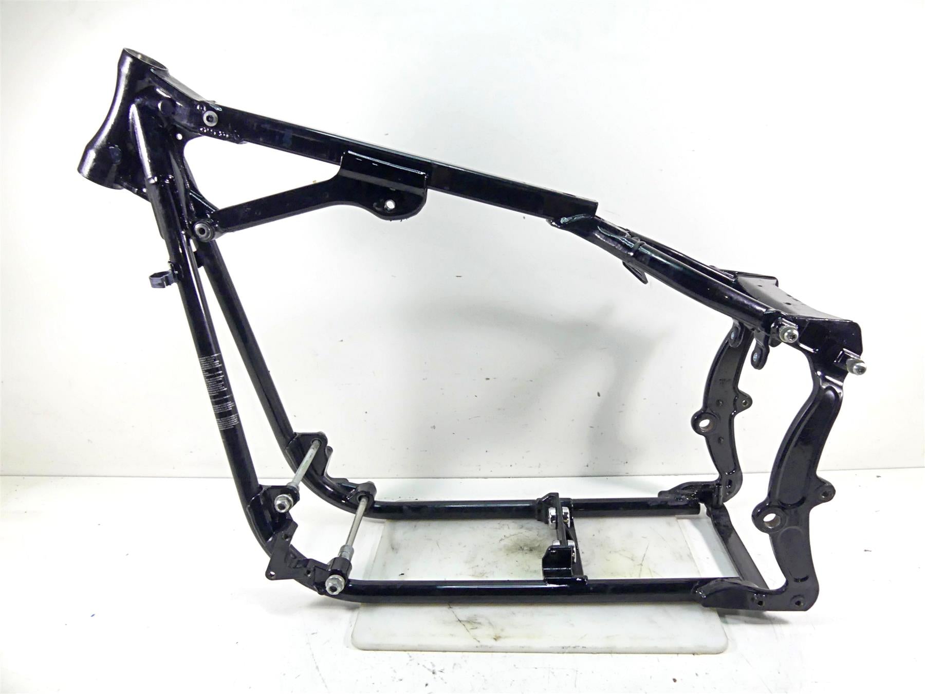 2011 Harley Softail FLSTF Fat Boy Frame Chassis Straight - Read With Clean Arizona Title 47173-11BHP {{ shop.shopifyCountryName }} - Mototech271
