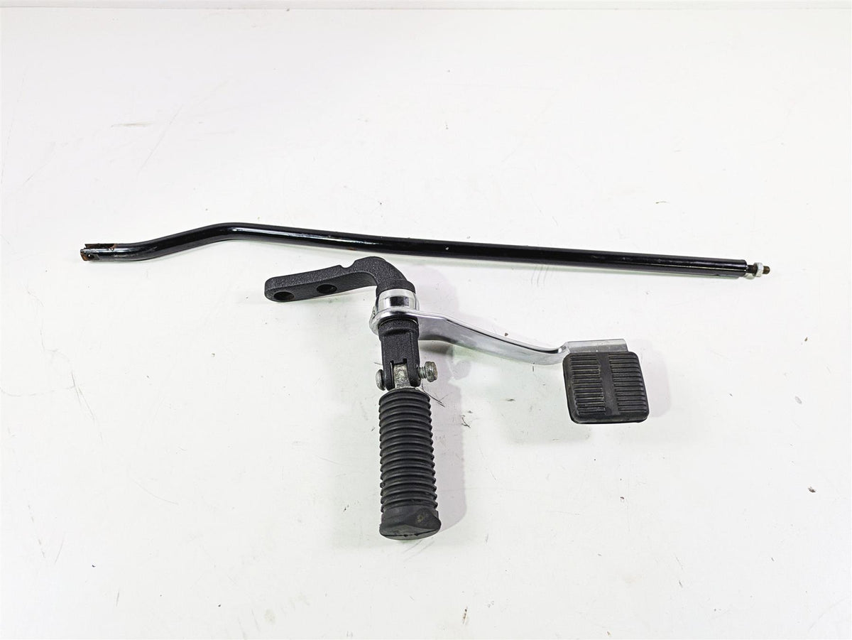 2015 Harley FXDF Dyna Fat Bob Front Right Fw Foot peg & Brake Pedal 42663-03A {{ shop.shopifyCountryName }} - Mototech271