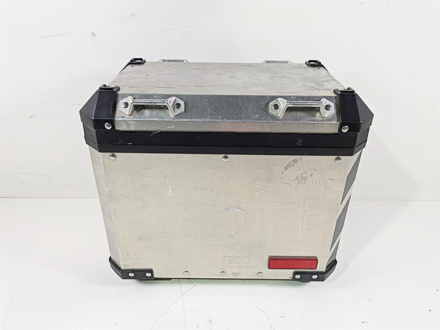 2015 BMW R1200 GS Adv K51 Left Aluminum Saddlebag Case 77411539693 {{ shop.shopifyCountryName }} - Mototech271