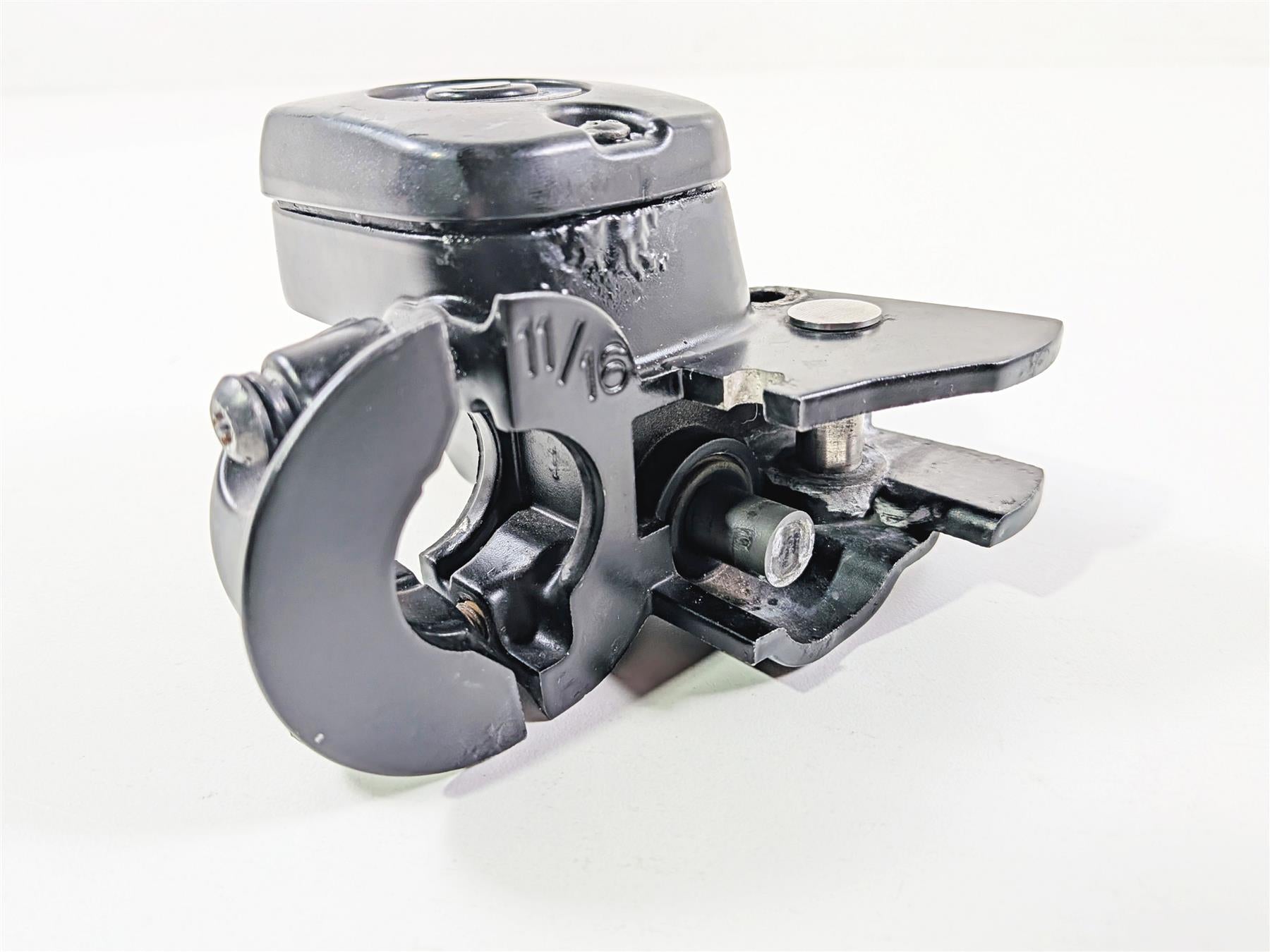 2014 Harley FXDL Dyna Low Rider Front Brake Master Cylinder 11/16" Read 45170-08 {{ shop.shopifyCountryName }} - Mototech271