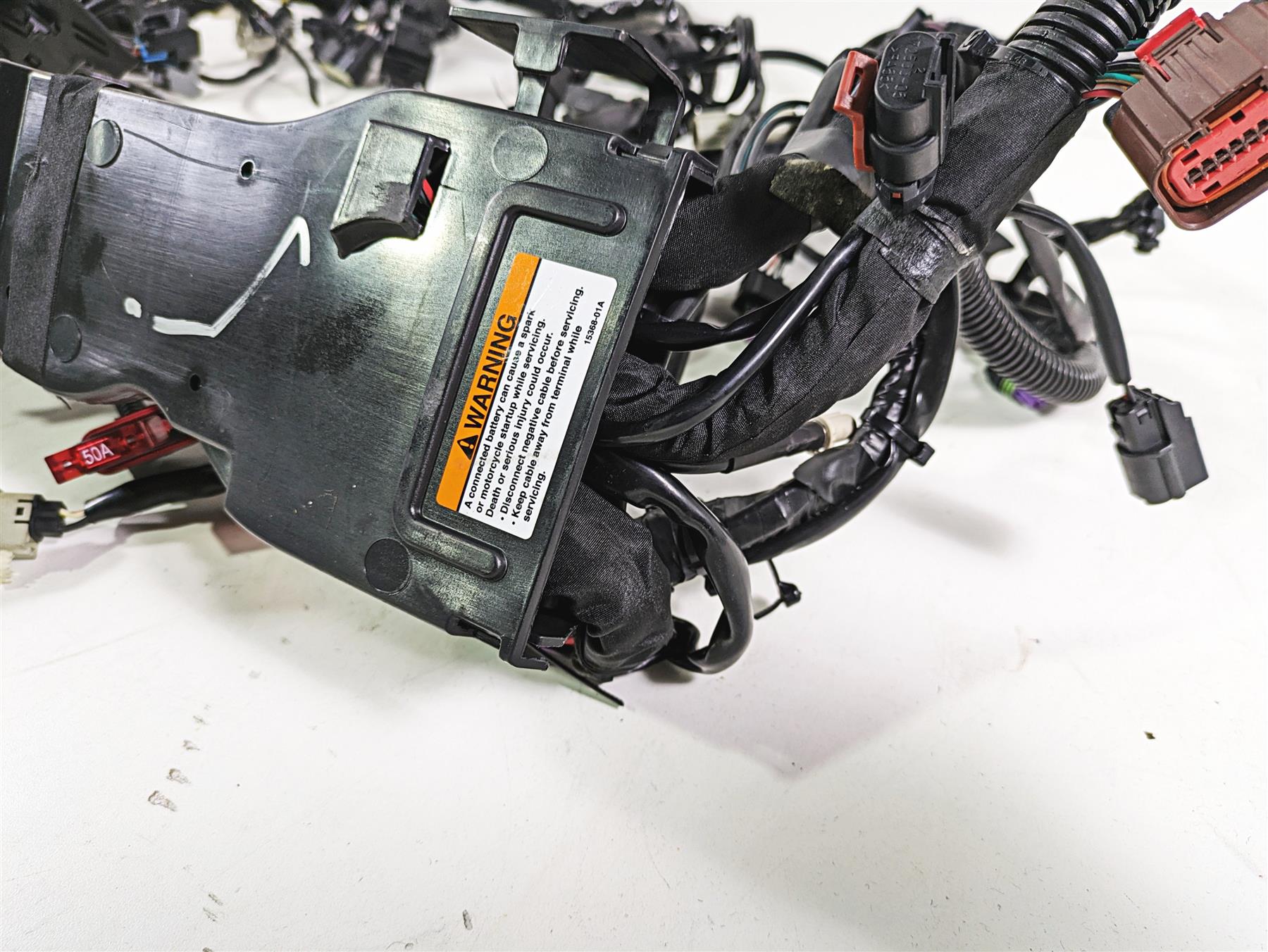 2020 Harley Touring FLHT Electra Glide Wiring Harness Loom - Nice 69201988 {{ shop.shopifyCountryName }} - Mototech271