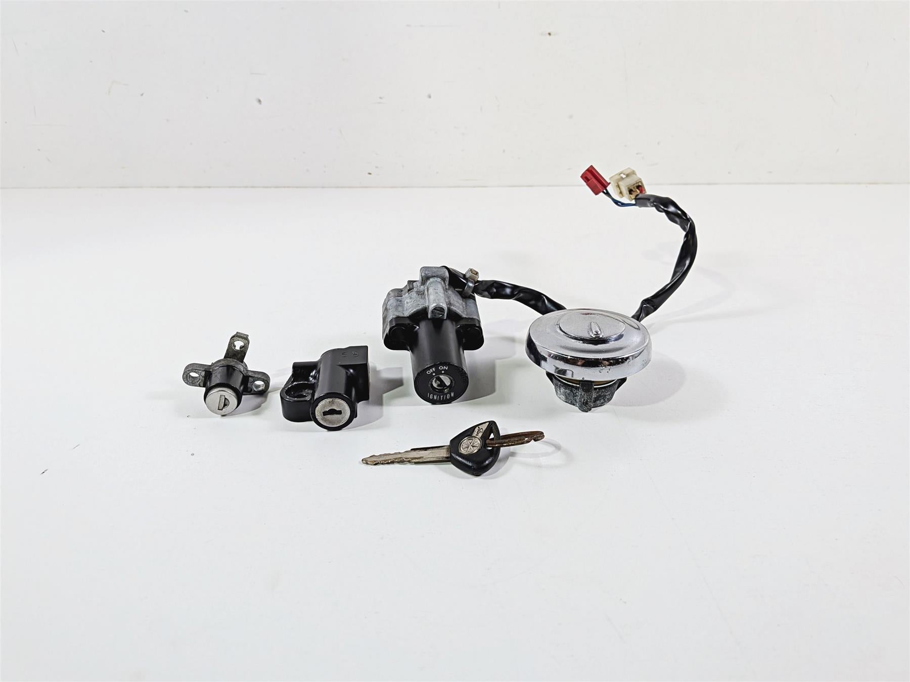 2012 Yamaha XV1900 Raider S Ignition Switch Key Lock Set 5C7-82510-10-00 {{ shop.shopifyCountryName }} - Mototech271