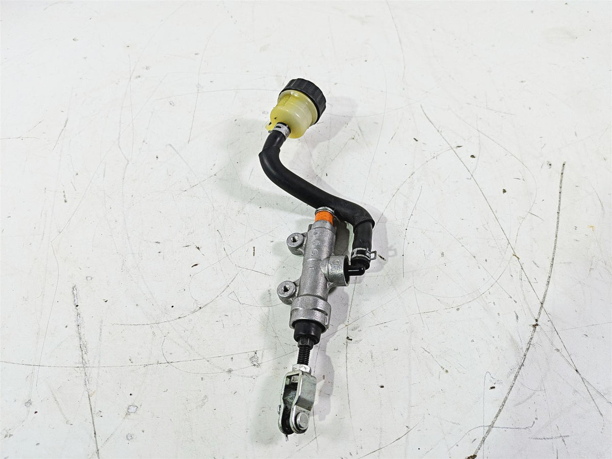 2016 Suzuki GSXR1000 Nissin Rear Brake Master Cylinder 69600-47H30 69600-47H31 {{ shop.shopifyCountryName }} - Mototech271