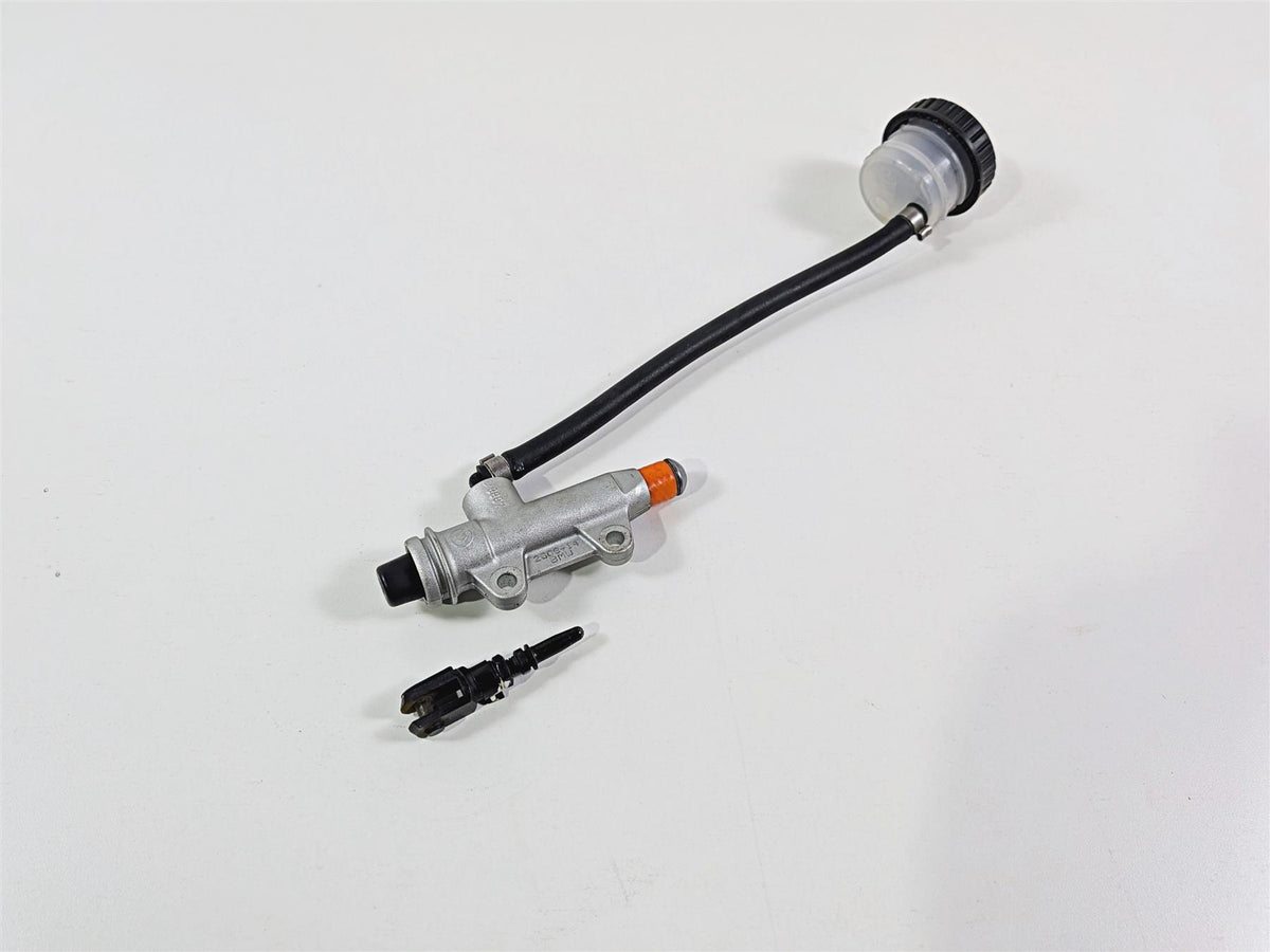 2023 BMW R nineT Scrambler K23 Brembo Rear Brake Master Cylinder 34318529423 {{ shop.shopifyCountryName }} - Mototech271