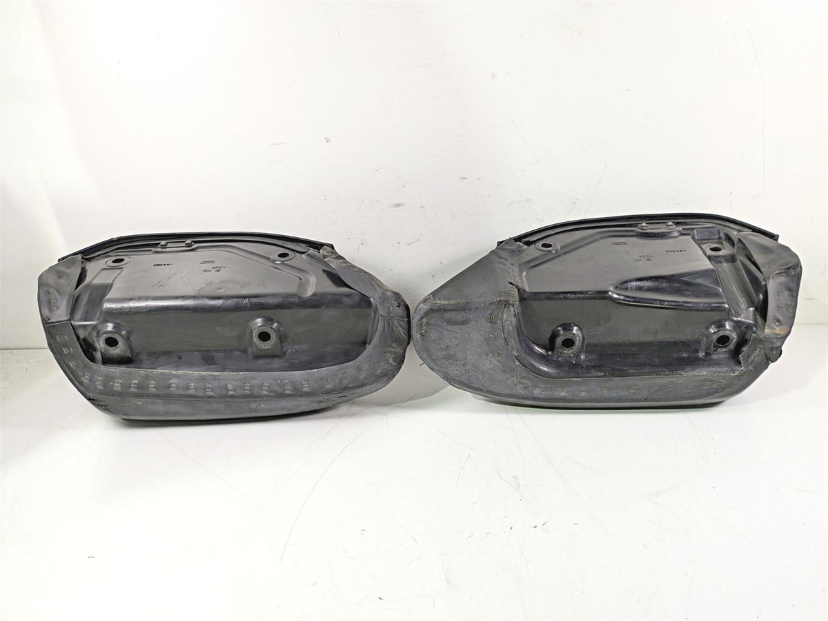 2008 Yamaha XVS1300 V-Star Tourer Saddlebag Set 5S6-F8440-00-00 5S6-F8430-00-00 {{ shop.shopifyCountryName }} - Mototech271