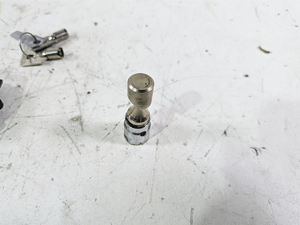 2002 Harley FLSTC Softail Heritage Ignition Switch Steering Lock 2 Keys 71313-96 {{ shop.shopifyCountryName }} - Mototech271