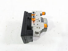 Load image into Gallery viewer, 2014 BMW R1200 RT RTW K52 Abs Brake Pump Module 34518554180 8536819 | Mototech271
