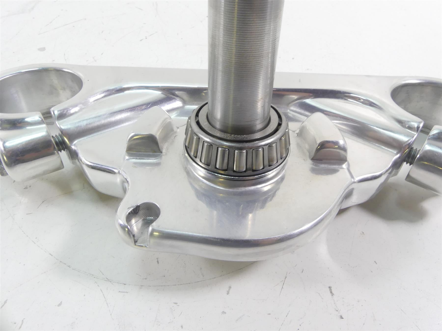 2014 Harley FXDL Dyna Low Rider Lower Triple Tree Steering Clamp 49mm 45539-08 {{ shop.shopifyCountryName }} - Mototech271