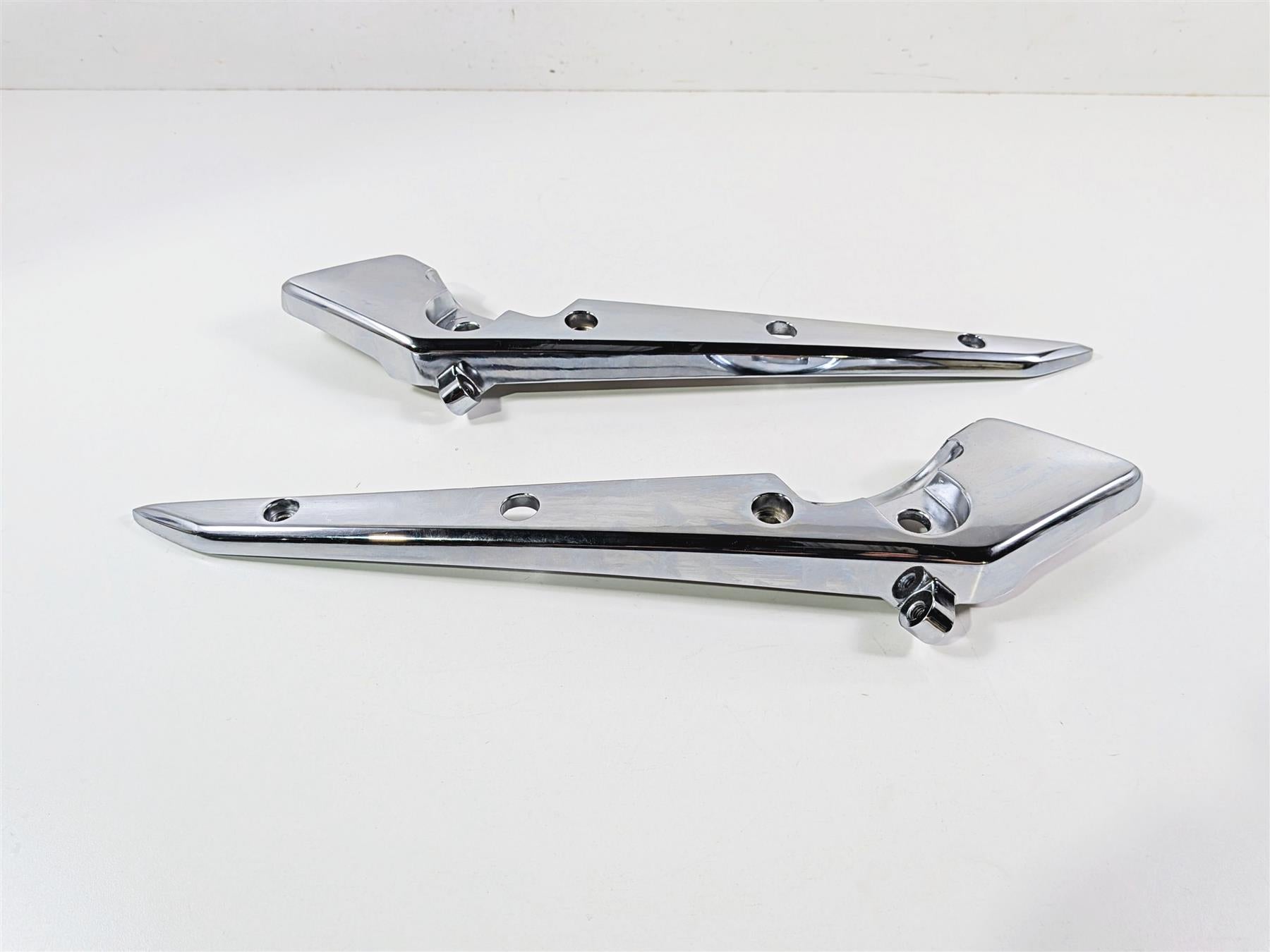 2003 Honda V-Twin VTX1800 C Rear Fender Frame Struts 77330-MCH-000 77340-MCH-000 {{ shop.shopifyCountryName }} - Mototech271