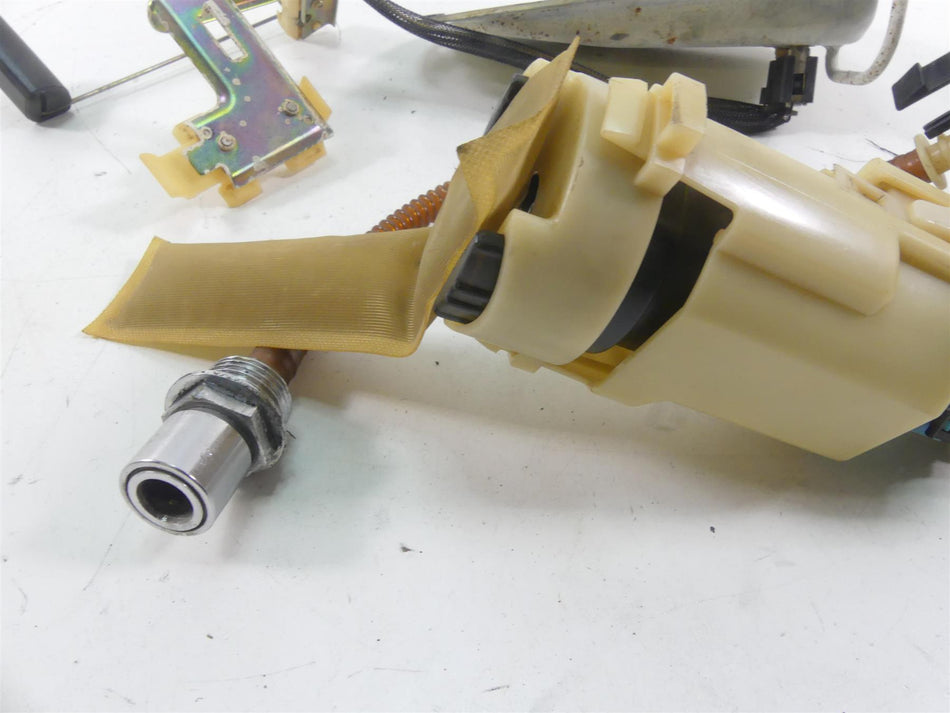 2004 Harley FXDWGI Dyna Wide Glide Fuel Gas Petrol Pump - Tested 75218-04D {{ shop.shopifyCountryName }} - Mototech271