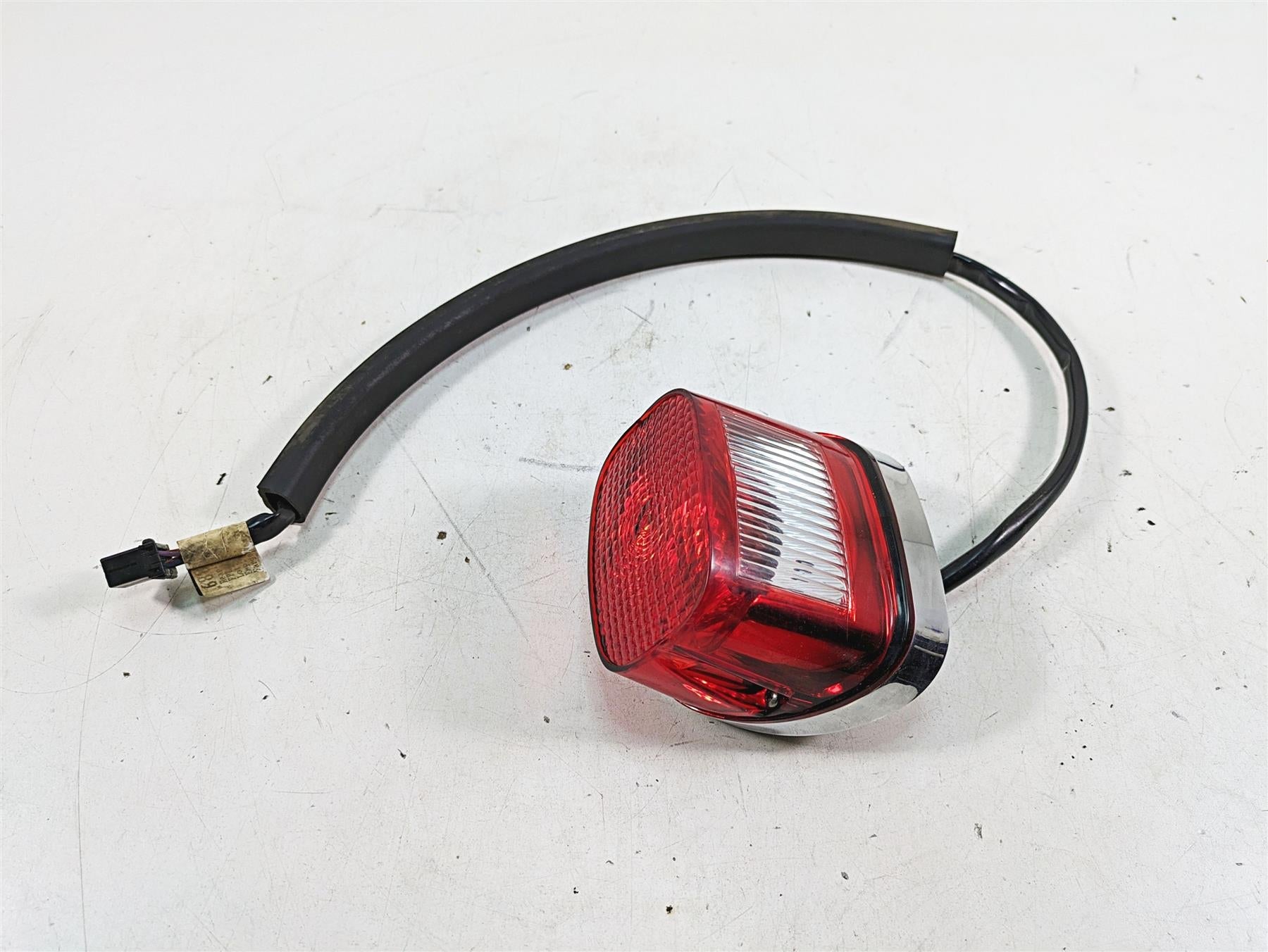 2006 Harley FLSTI Softail Heritage Tail Light Lamp Taillight 68140-04 {{ shop.shopifyCountryName }} - Mototech271
