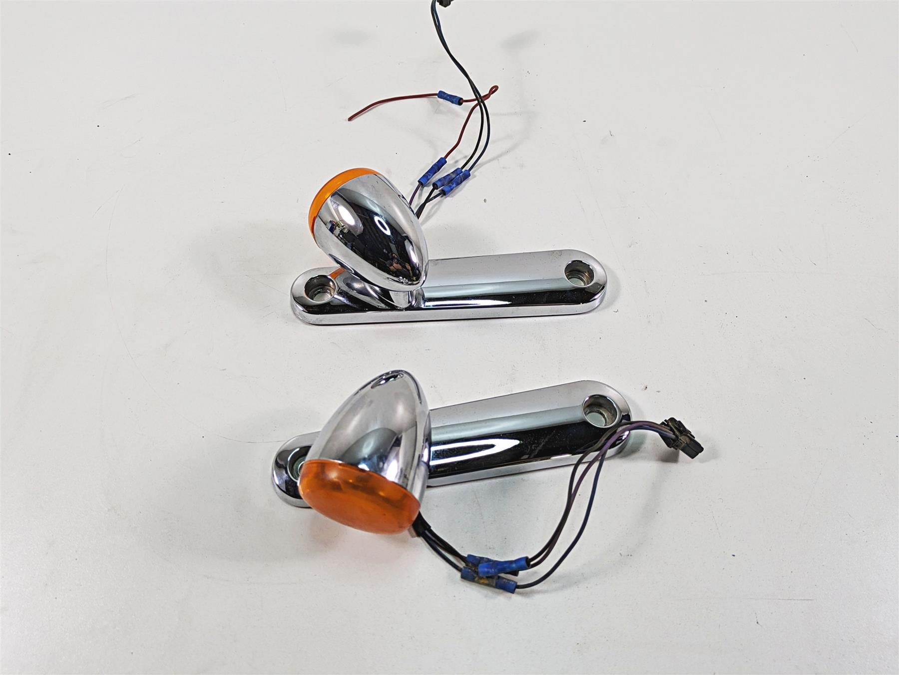 2006 Harley Touring FLHXI Street Glide Front Blinker Turn Signal Set 69278-06 {{ shop.shopifyCountryName }} - Mototech271