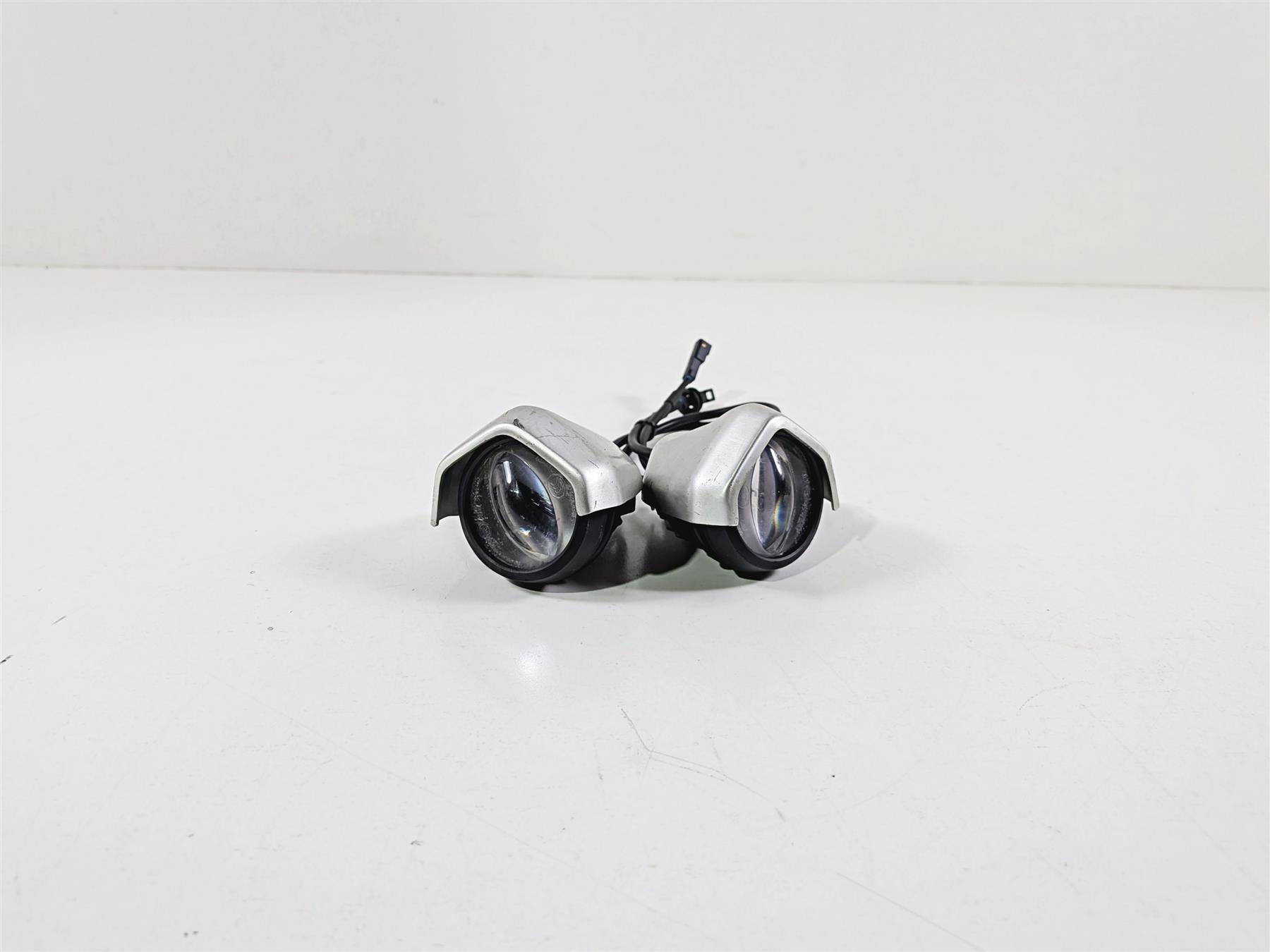 2022 Triumph Tiger 900 GT Pro Front Fog Spot Light Lamp Set T2708708 T2708722 {{ shop.shopifyCountryName }} - Mototech271