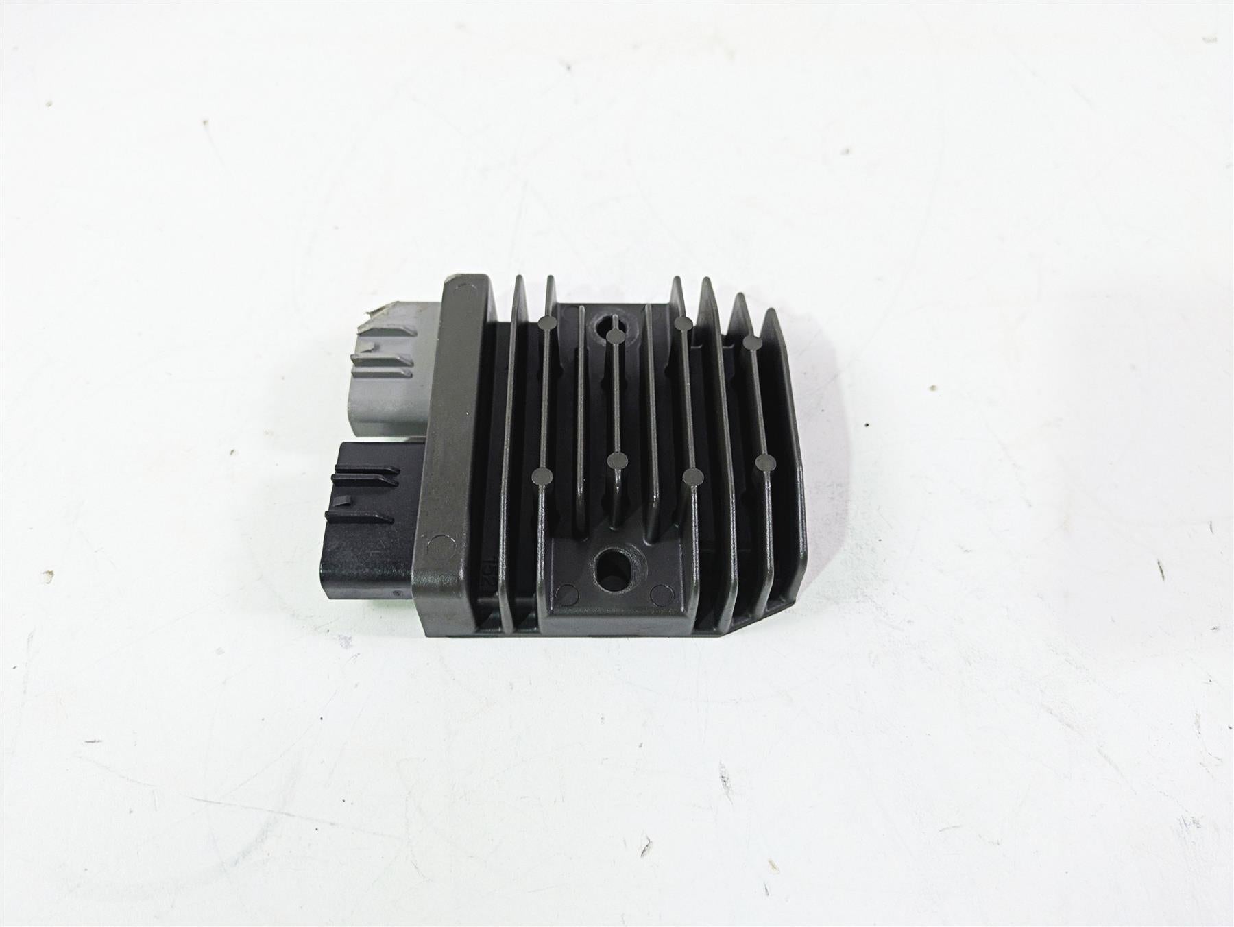 2025 Honda CBR600RR Rectifier Voltage Regulator - Read FH020AA 31600-MGZ-J01 {{ shop.shopifyCountryName }} - Mototech271