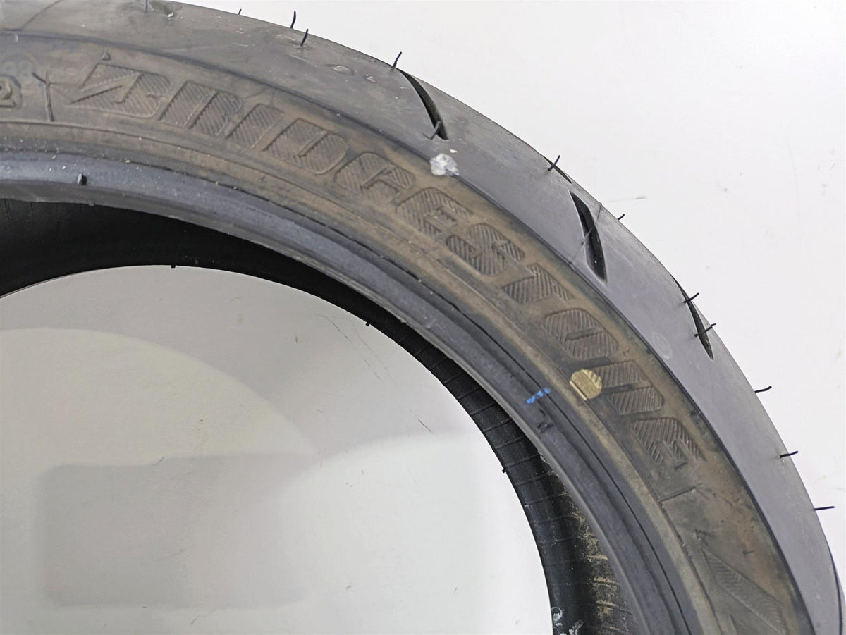 Used Rear Motorcycle Tire Bridgestone Battlax Hypersport S20 R 190/50ZR17 49miles Only {{ shop.shopifyCountryName }} - Mototech271